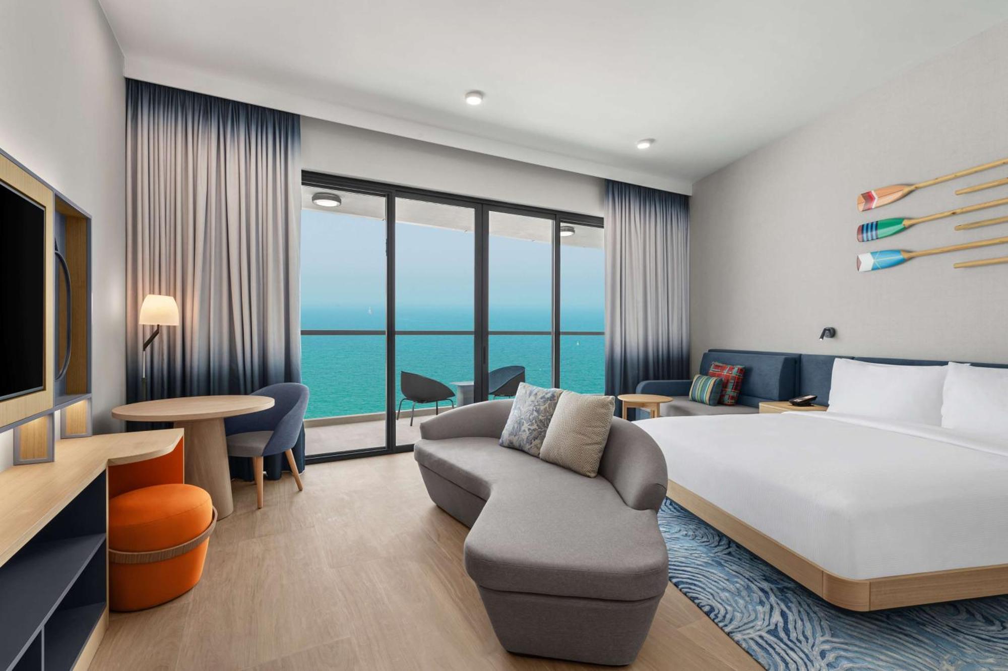 King Family Breeze Room Sea View
