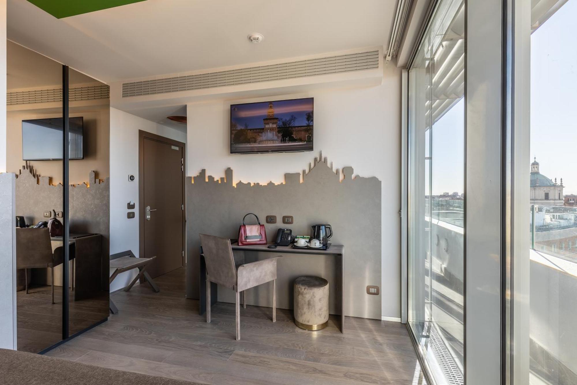 Superior Double Room View Balcony