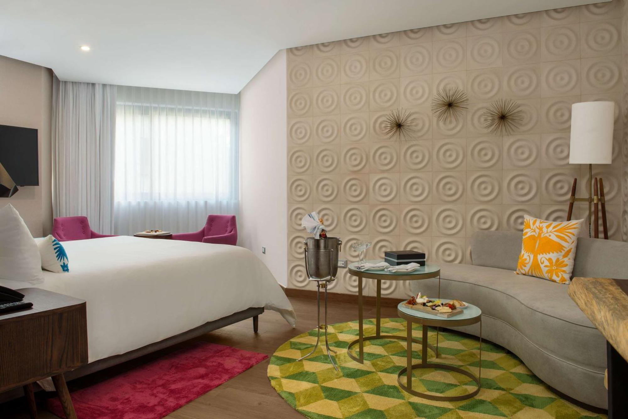 Deluxe Zimmer mit Kingsize-Bett