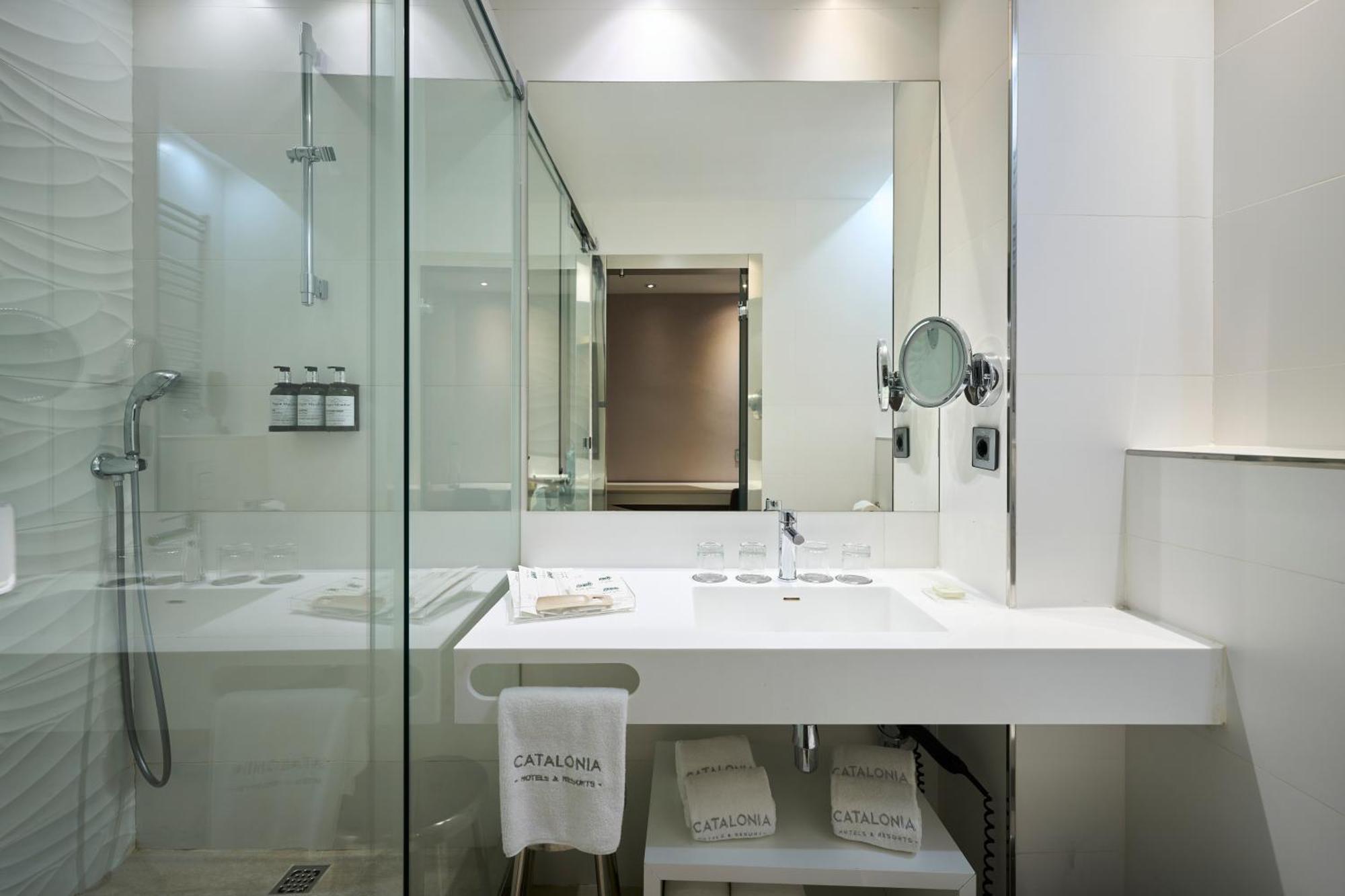Quadruple Room (2 Adults + 2 Children),1567046240:JPEG