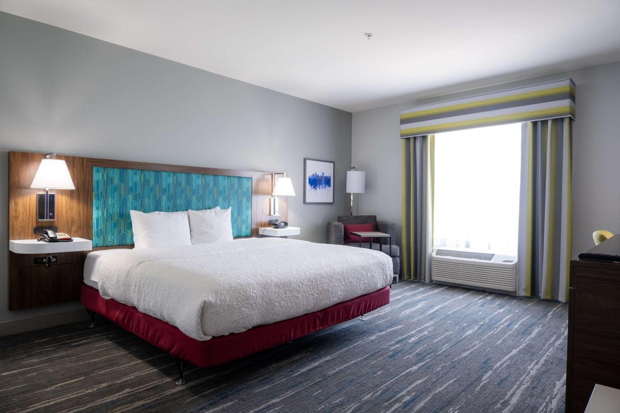 King Room with King Bed - Non-Smoking,1435070998:JPEG
