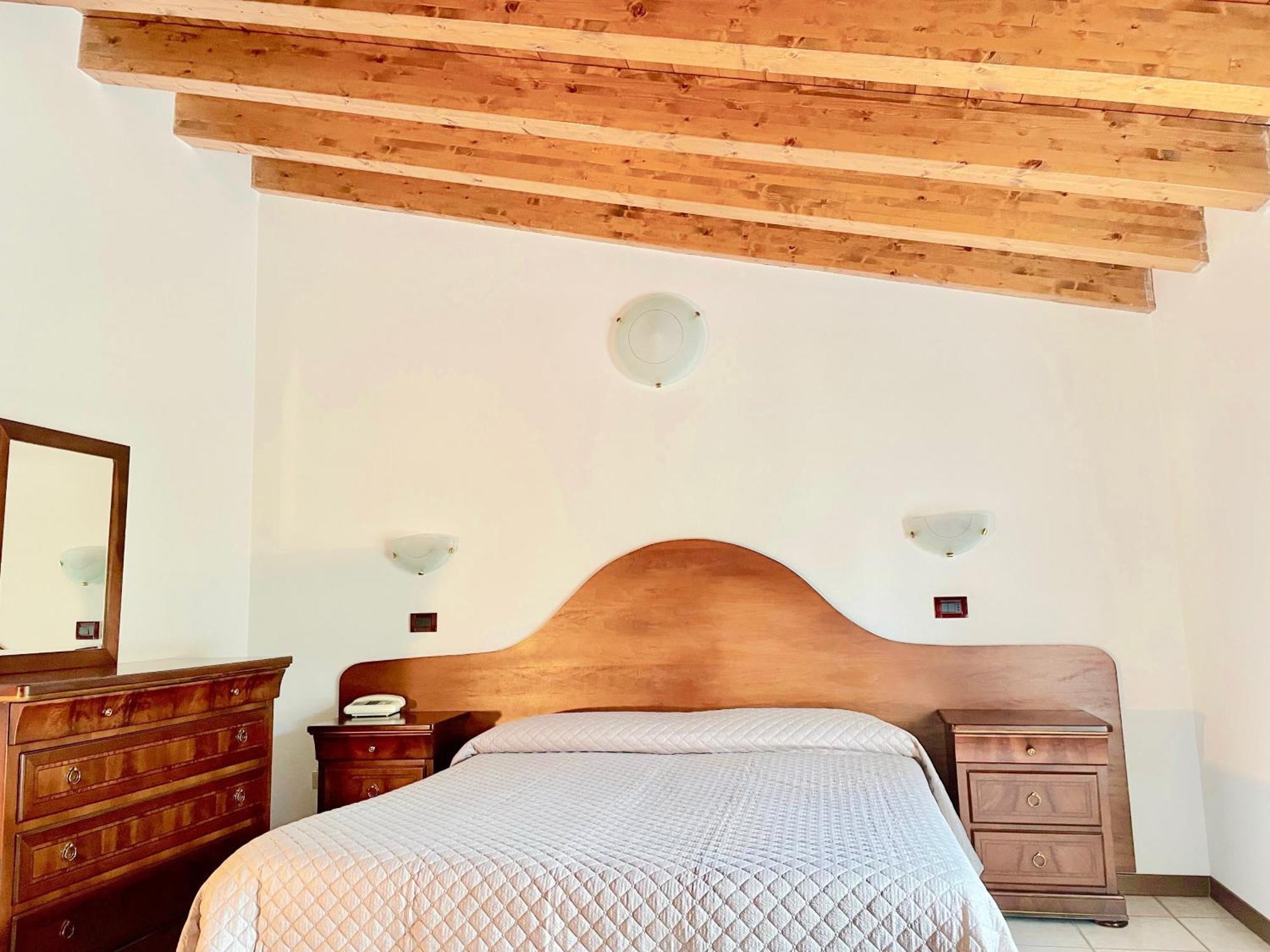Double or Twin Room with Garden View,1559362435:JPEG