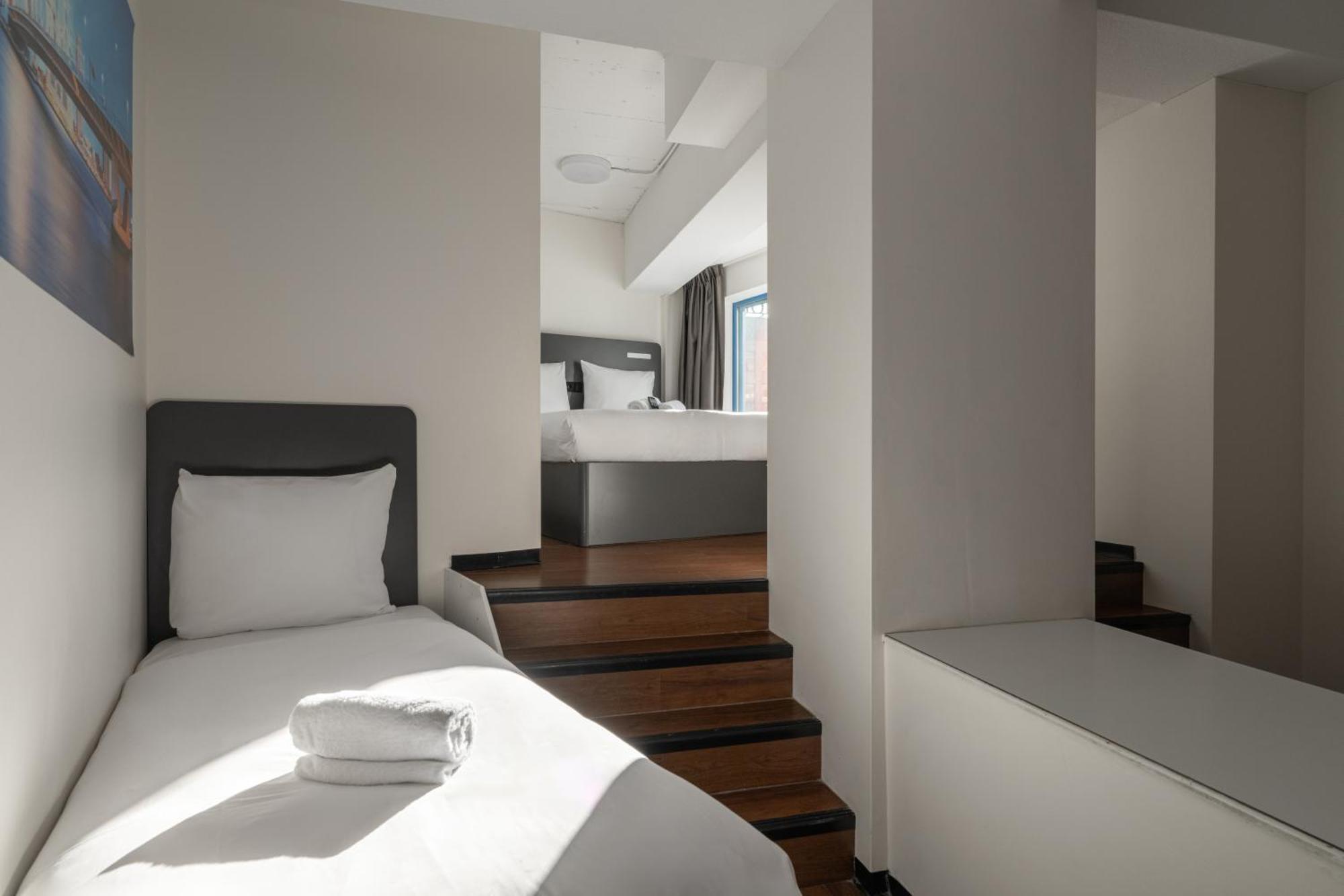 Triple Room,1563332785:JPEG