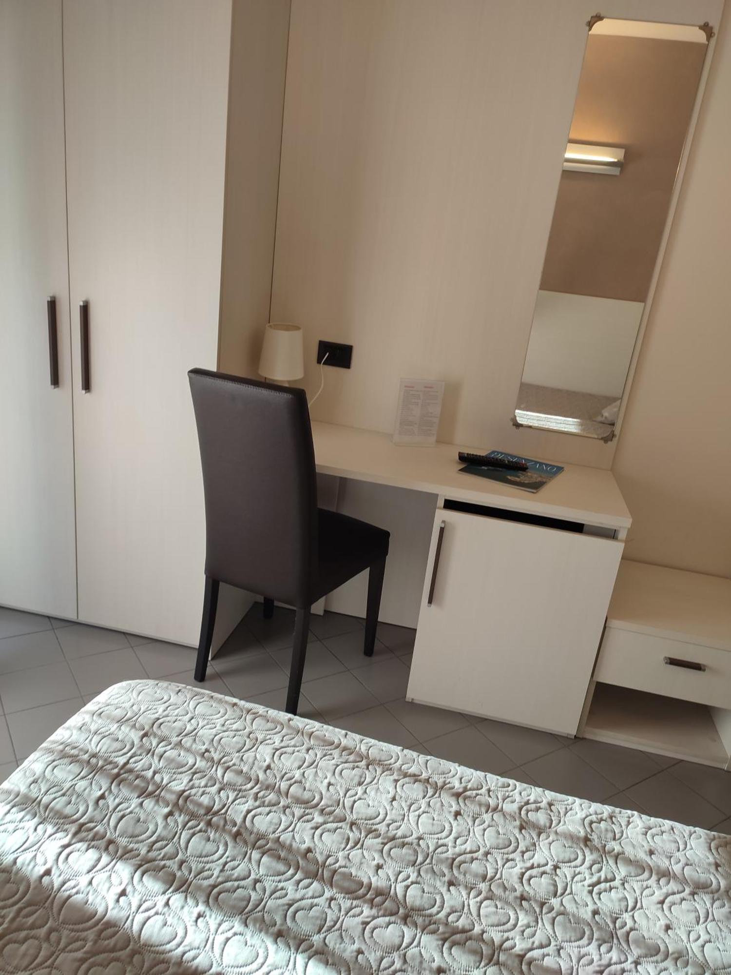 Single Room Balcony