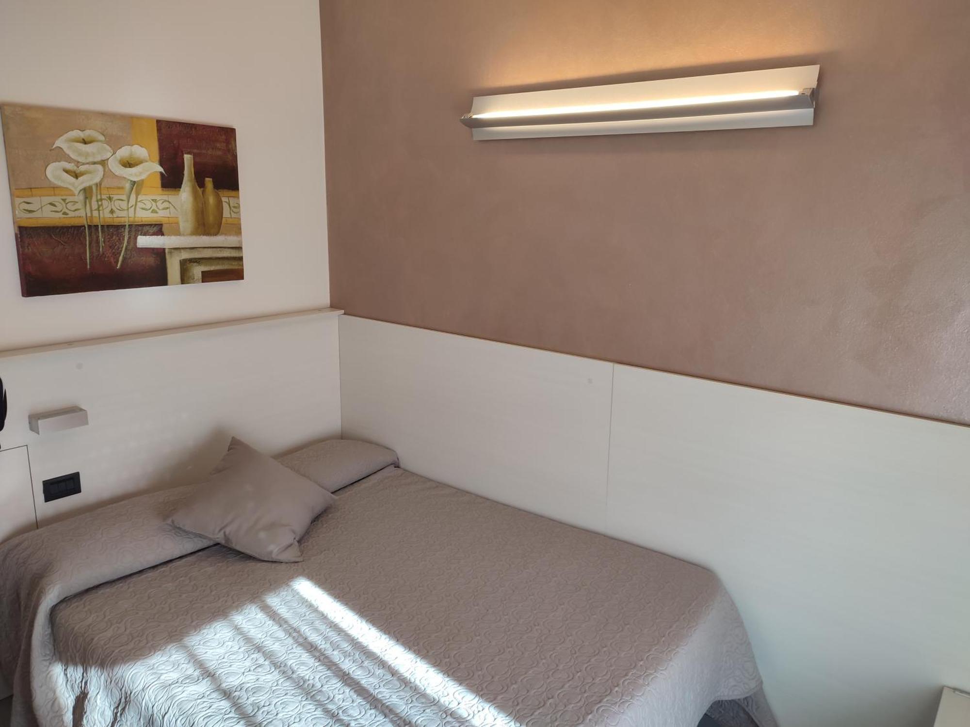 Single Room Balcony