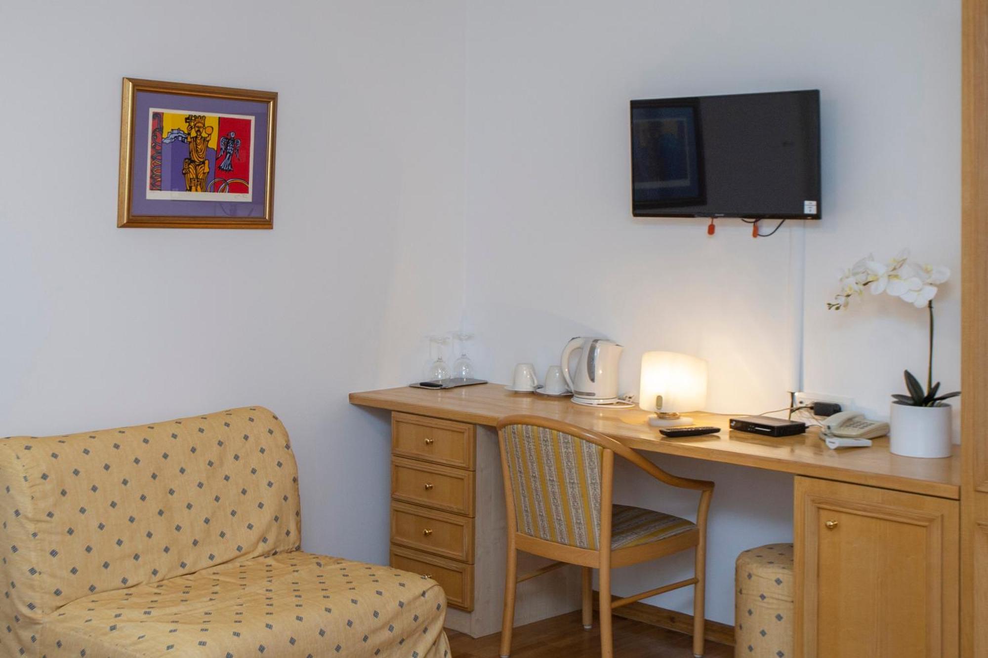 Economy Twin Room Ground Floor