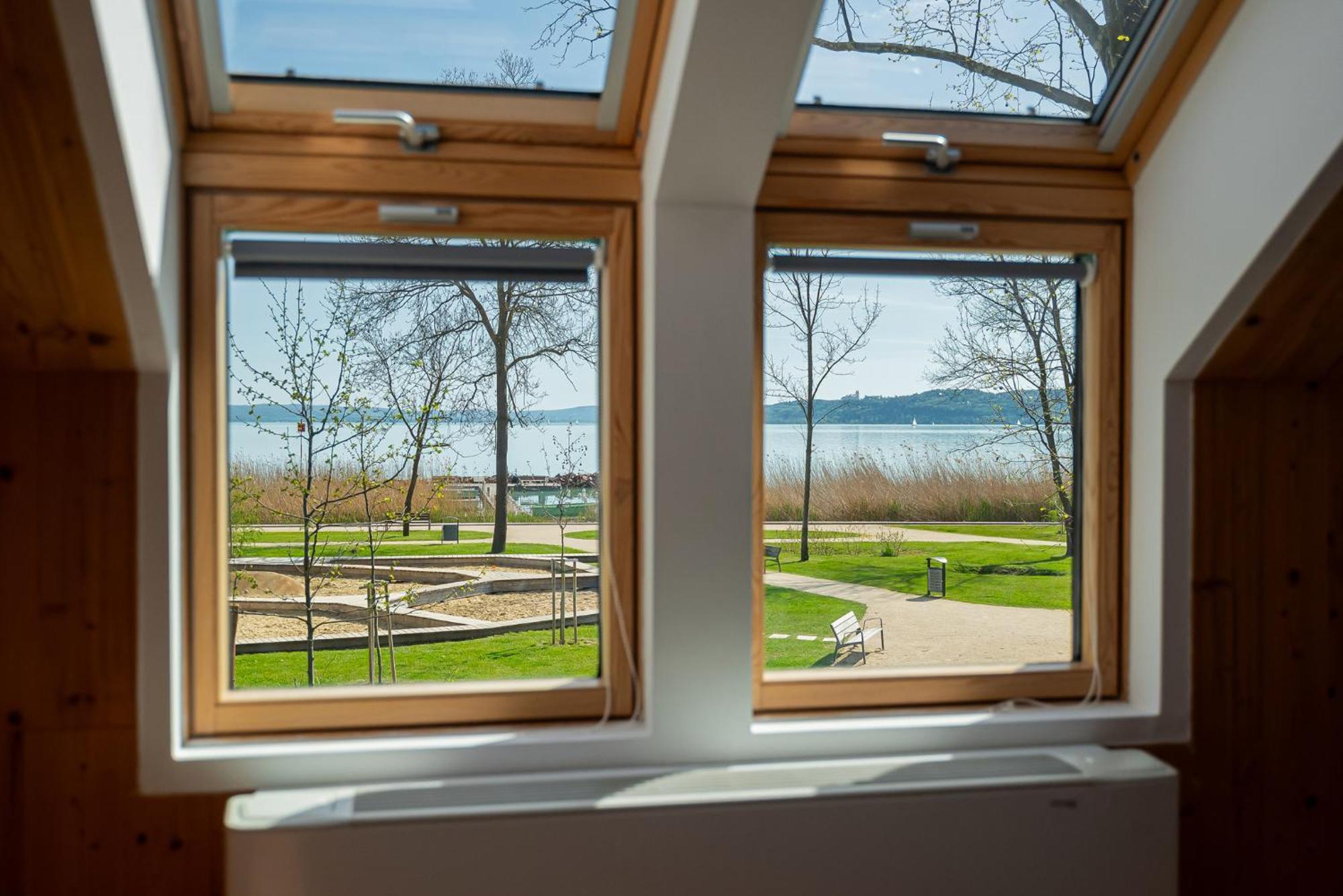 Zweibettzimmer mit Seeblick