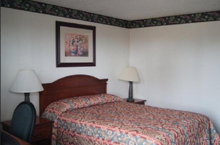 Queen Room,1580196046:JPEG