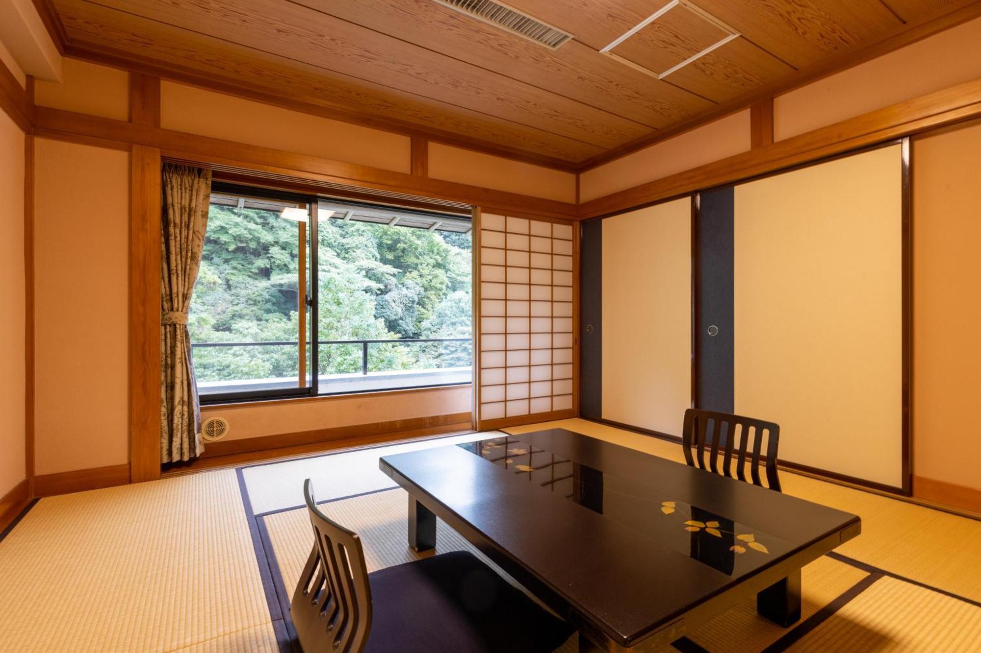 【池の棟】Standard Room, Mountain Side - 10 Tatami Japanese Room + Western Room