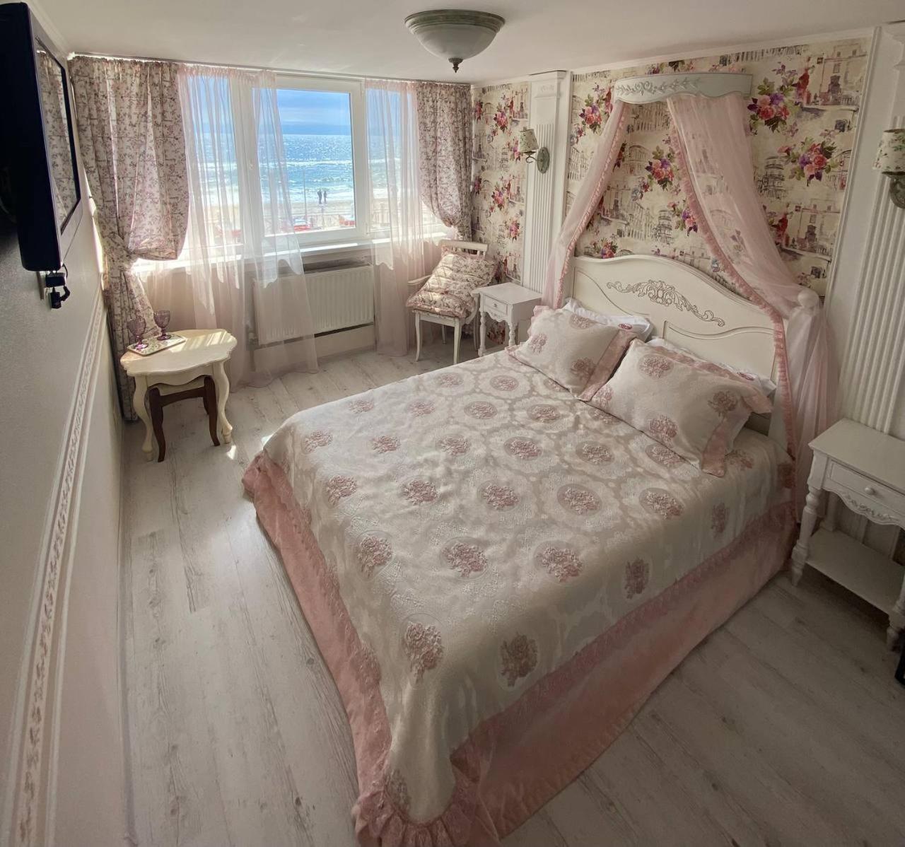 Superior Junior Suite
