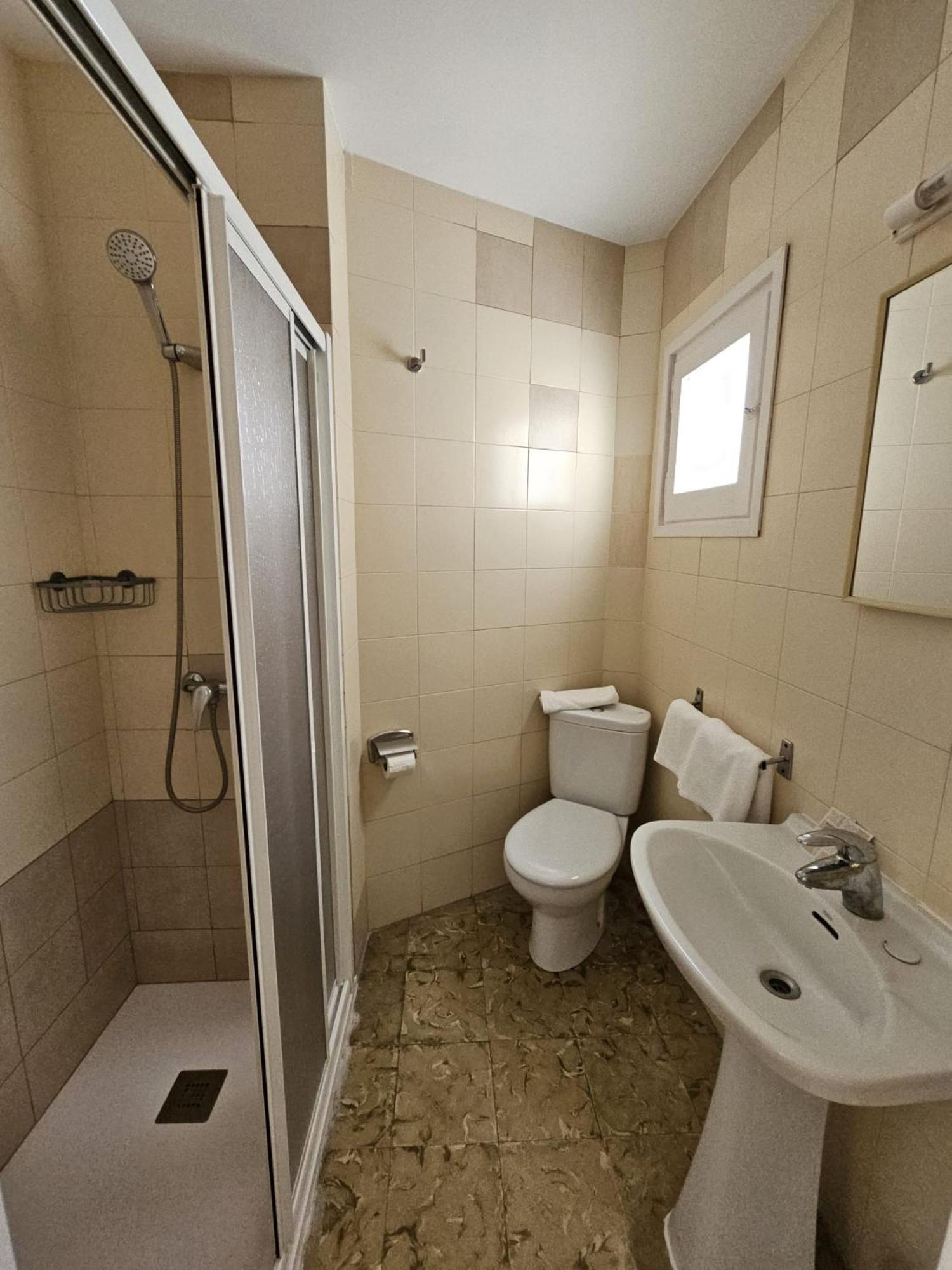 Habitación Doble Superior con balcón - 2 camas individuales