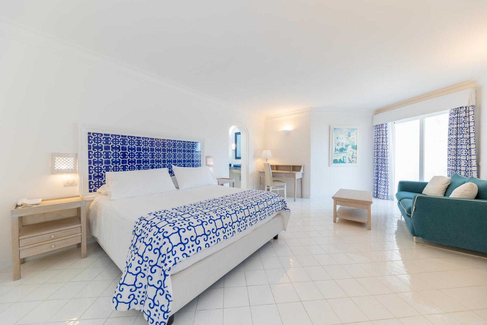 Double or Twin Room Partial Sea View
