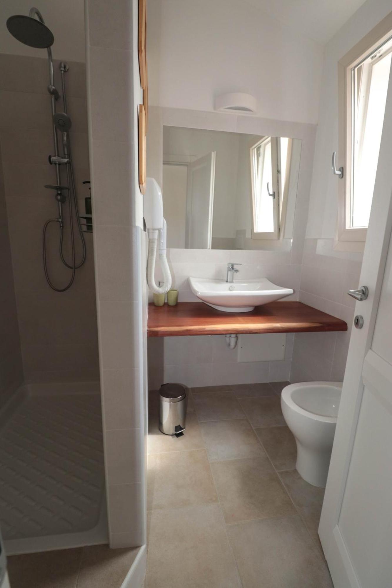 Double Room Private Bathroom