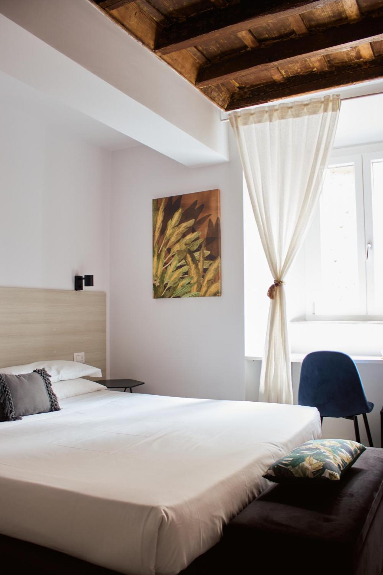 Deluxe Double or Twin Room City View