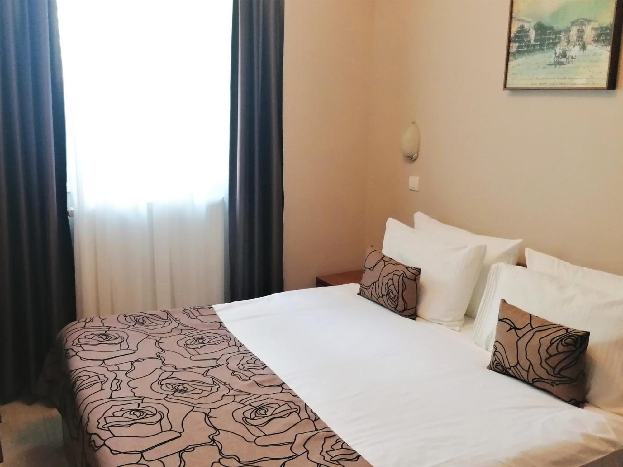 Budget Double Room Annex