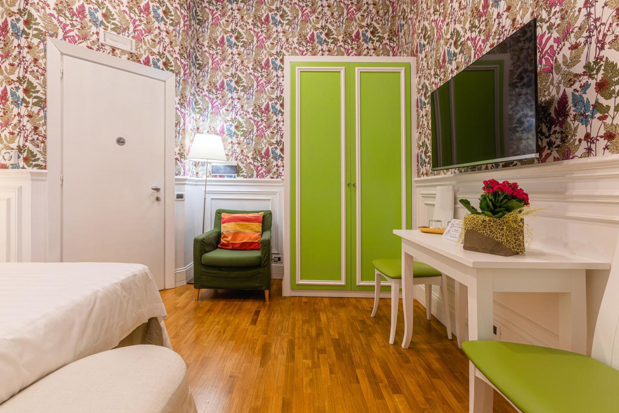 King Room Garden View