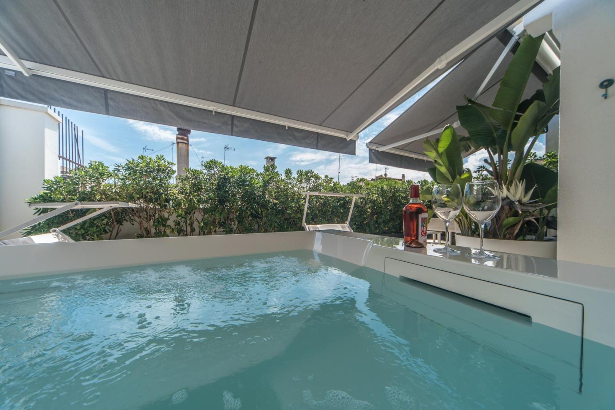 King Room Spa Bath