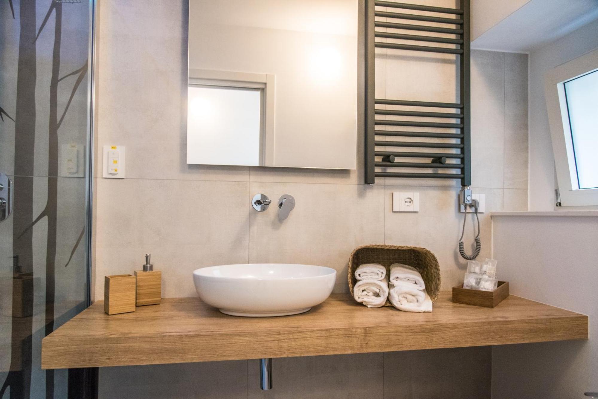 Double Room Private Bathroom