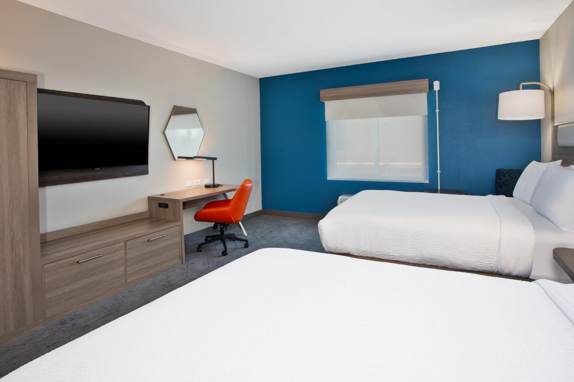 Queen Room with Two Queen Beds - Mobility Access Tub/Non-Smoking,1592058058:JPEG