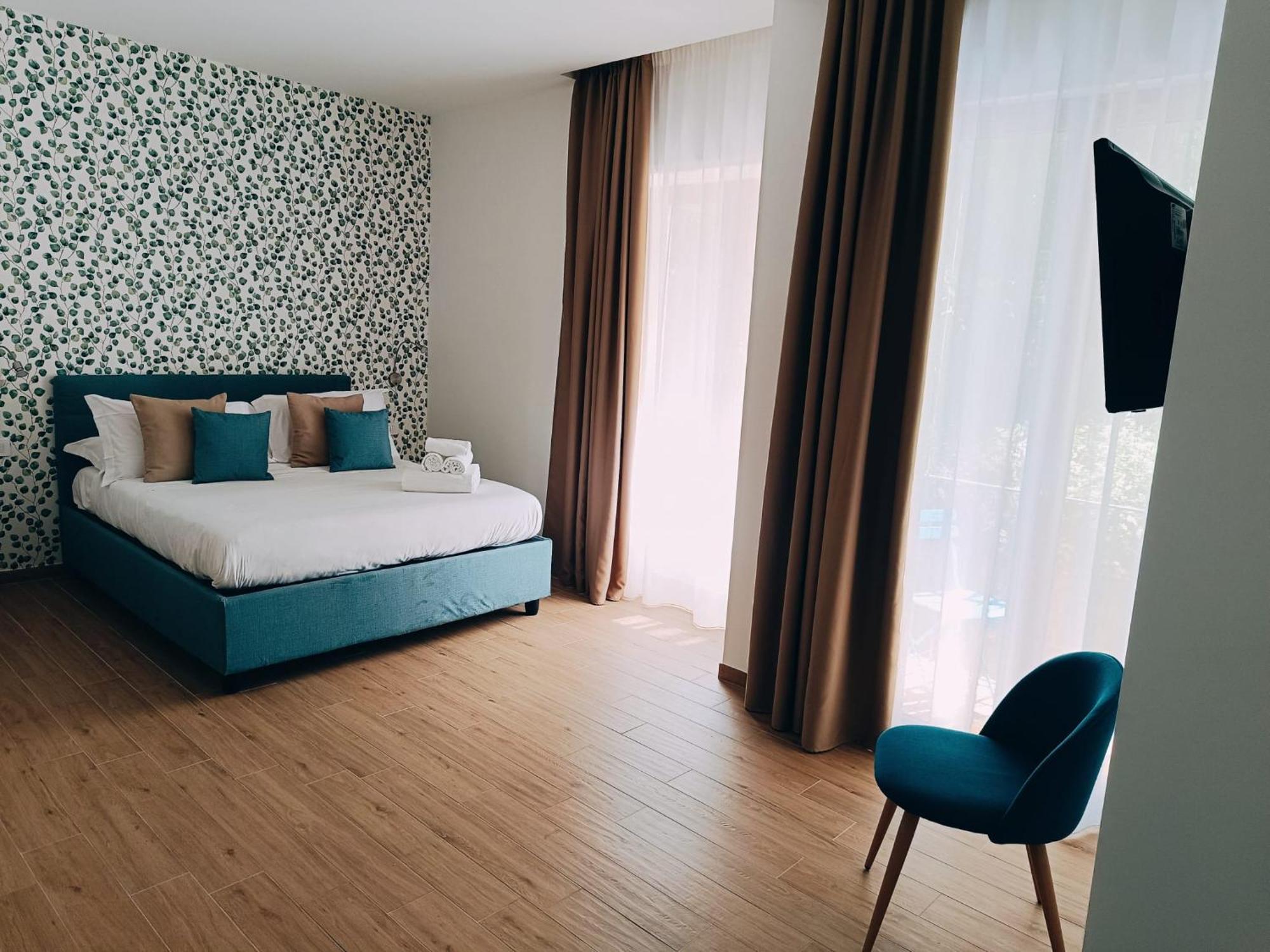 Triple Room,1654283309:JPEG