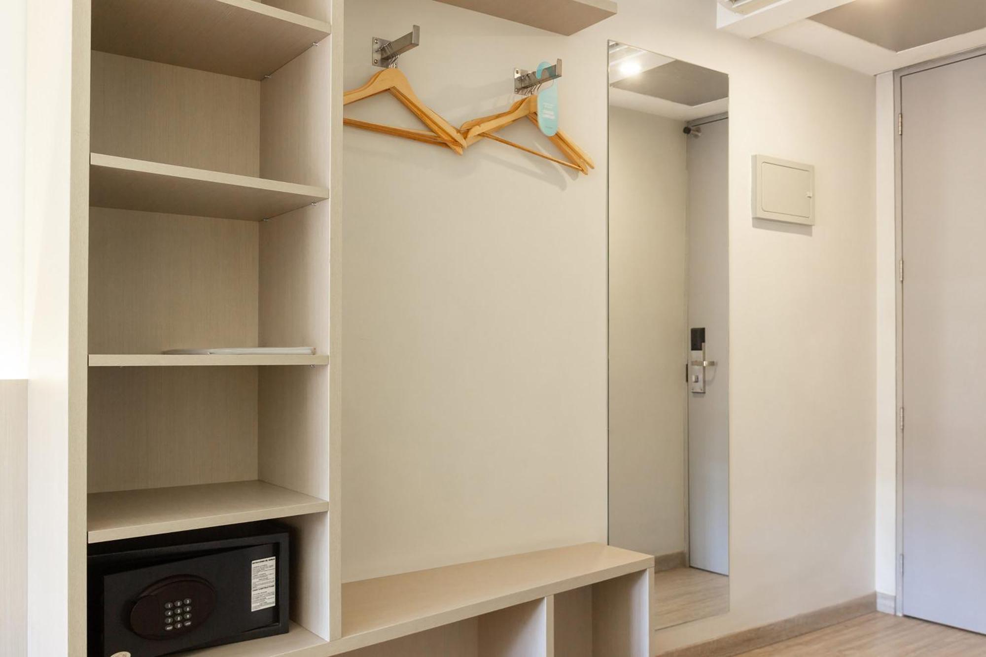 Economy Twin Room