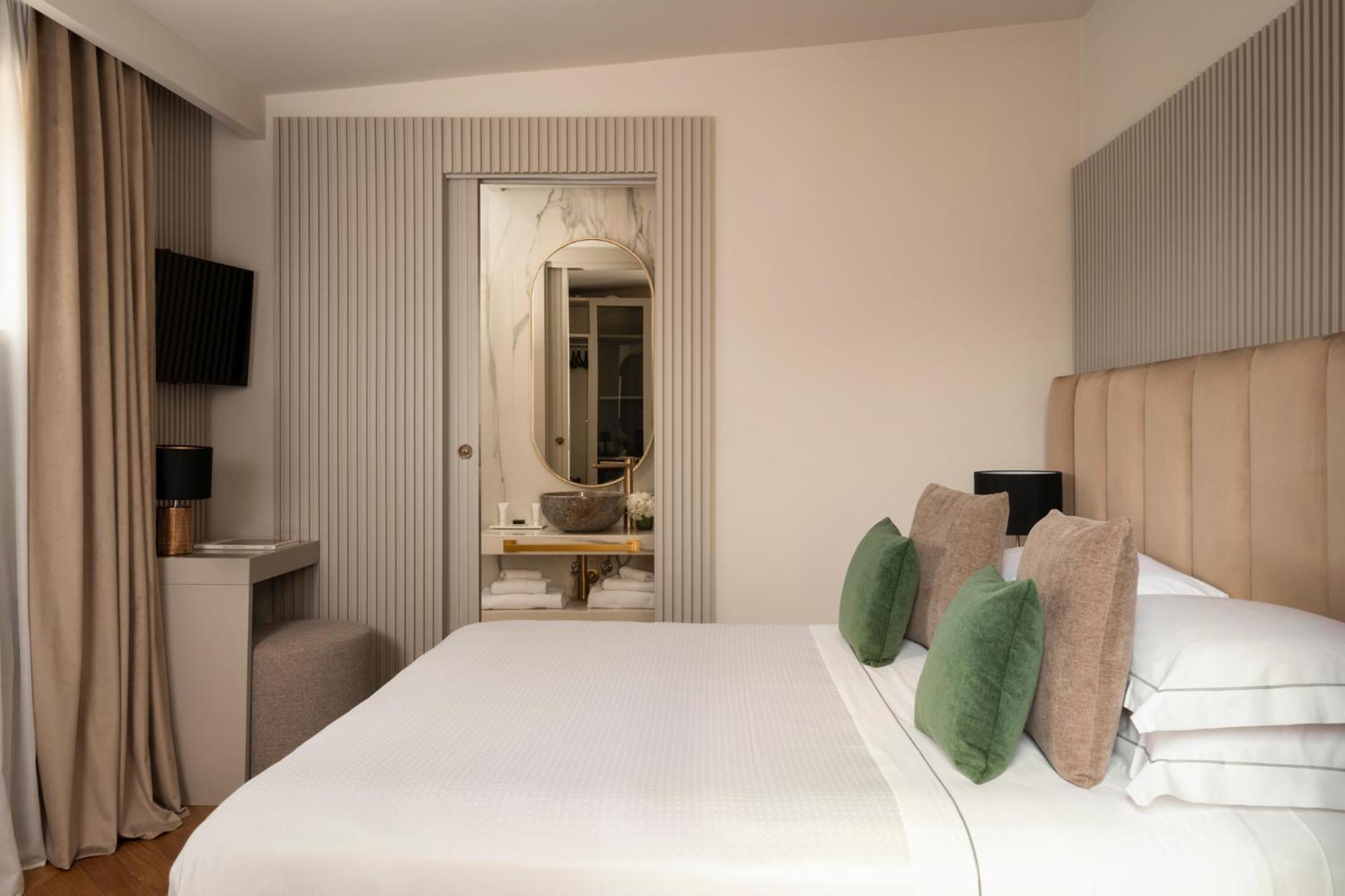 Superior Double Room Terrace access