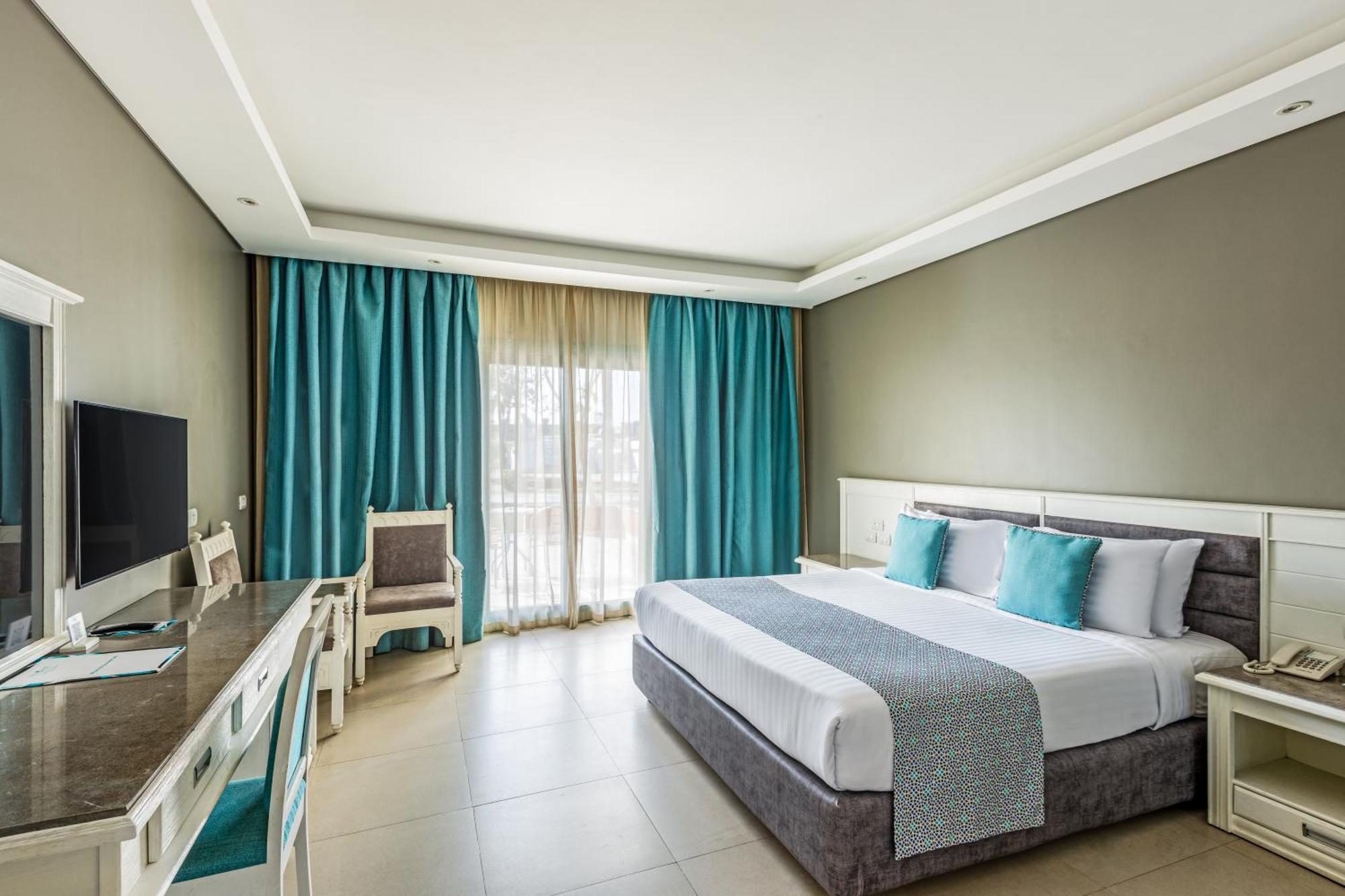 Deluxe Double Room Side Sea View