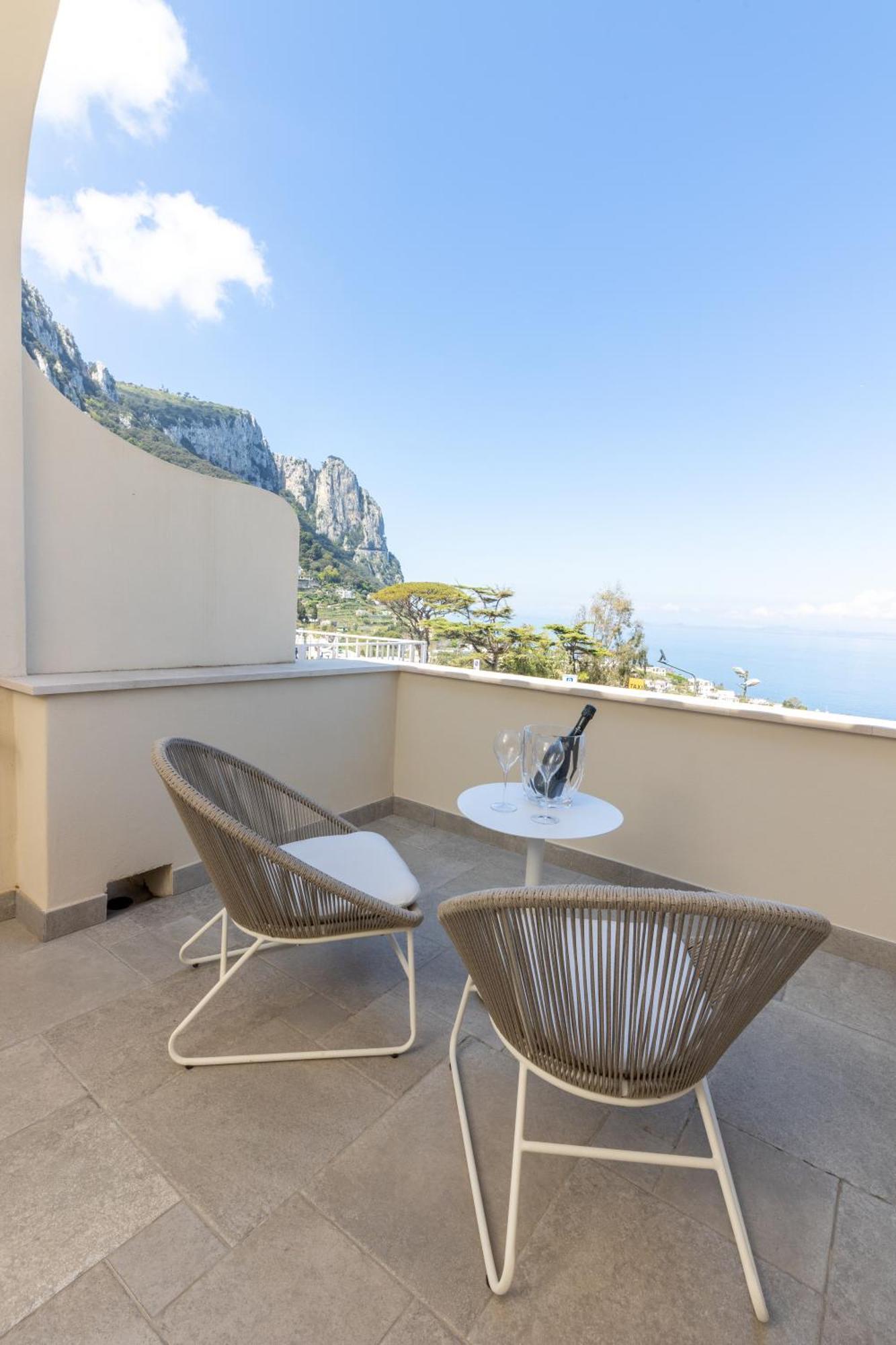 Deluxe Double Room Balcony Sea View