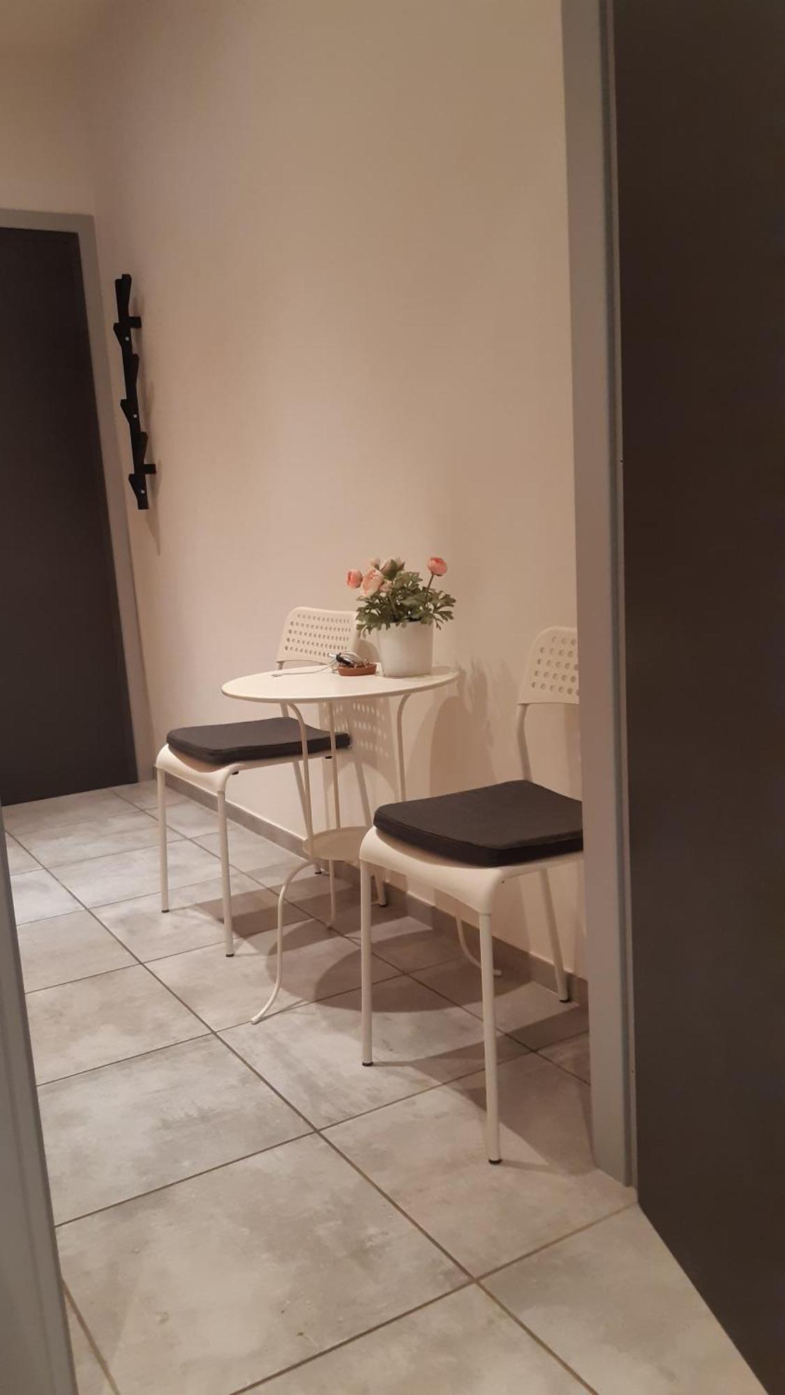 Double or Twin Room Private Bathroom