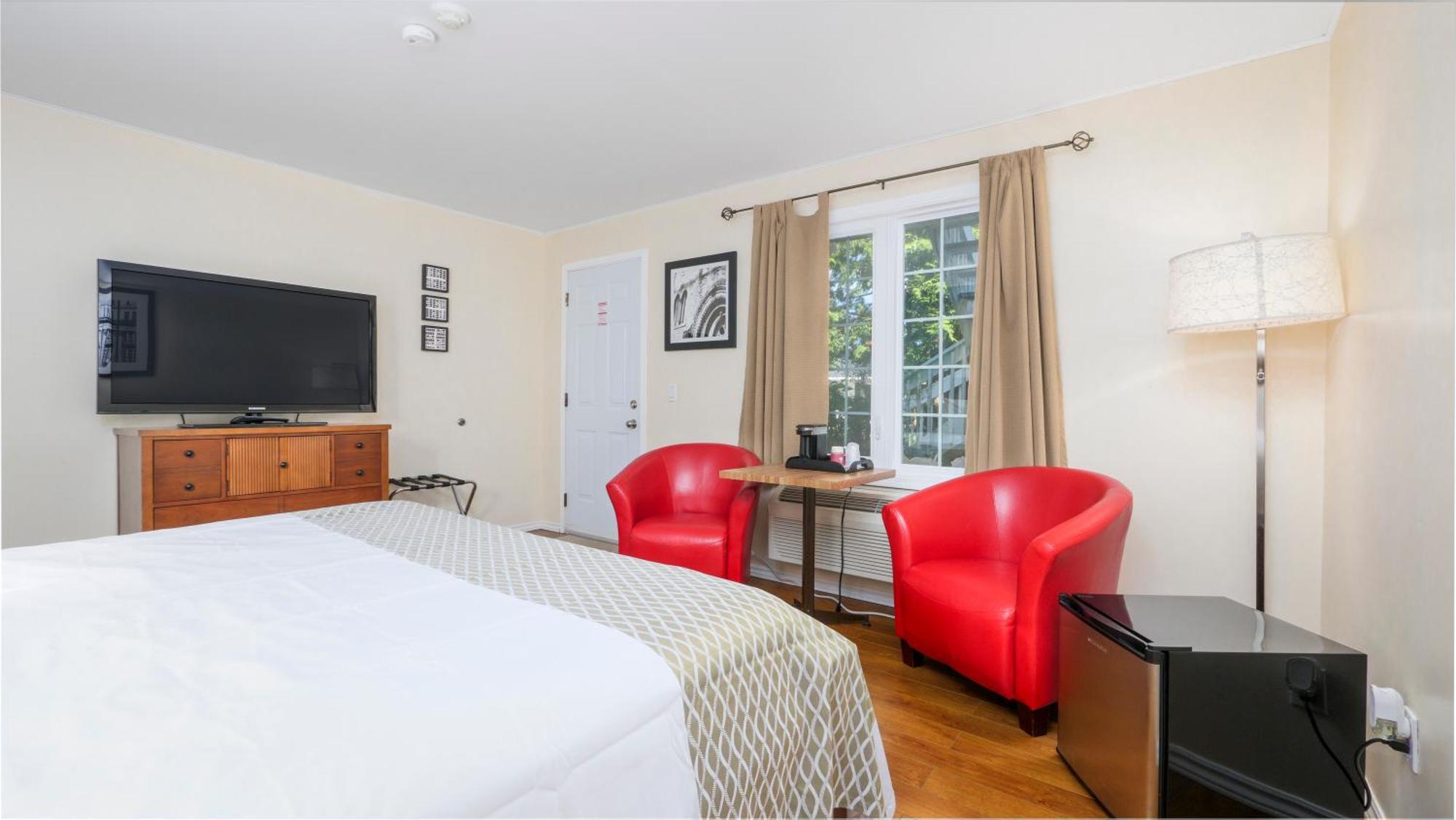 Standard King Room