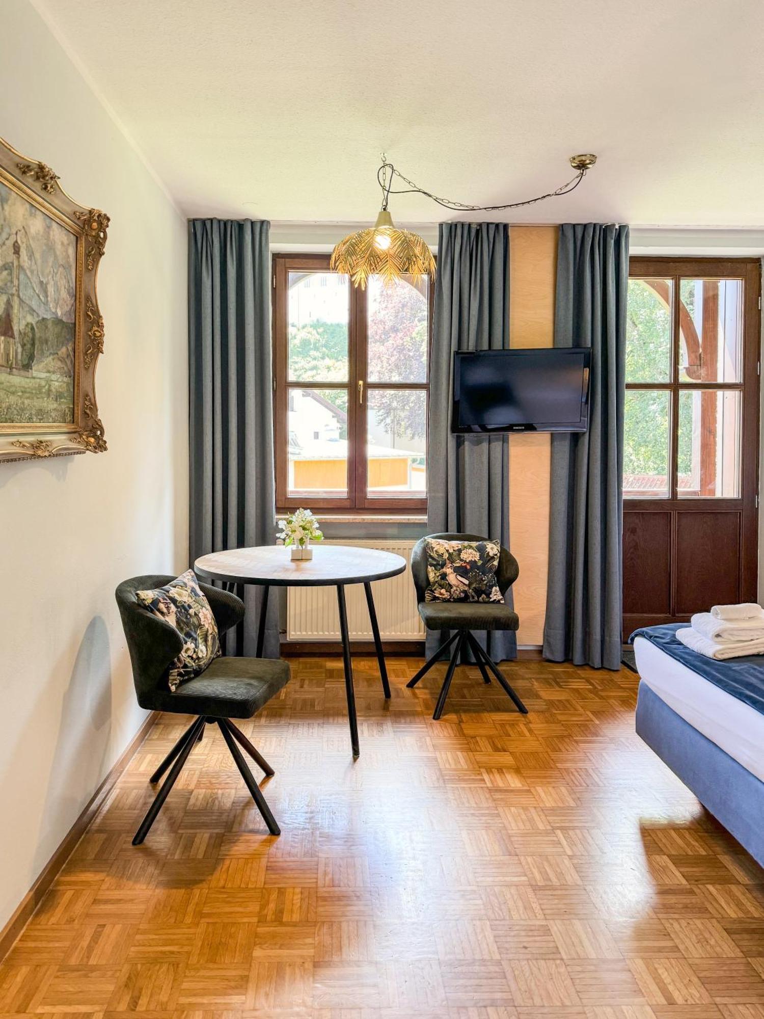 Five bed Room two Bedrooms