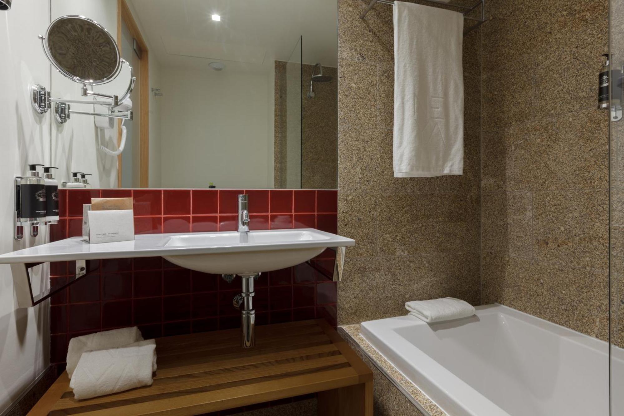 Standard Double or Twin Room,1602391504:JPEG