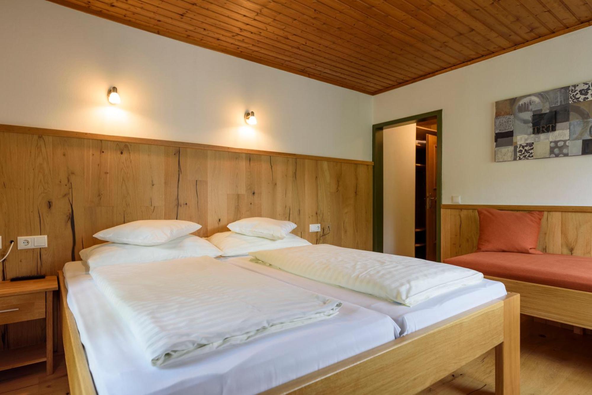 Budget Dreibettzimmer