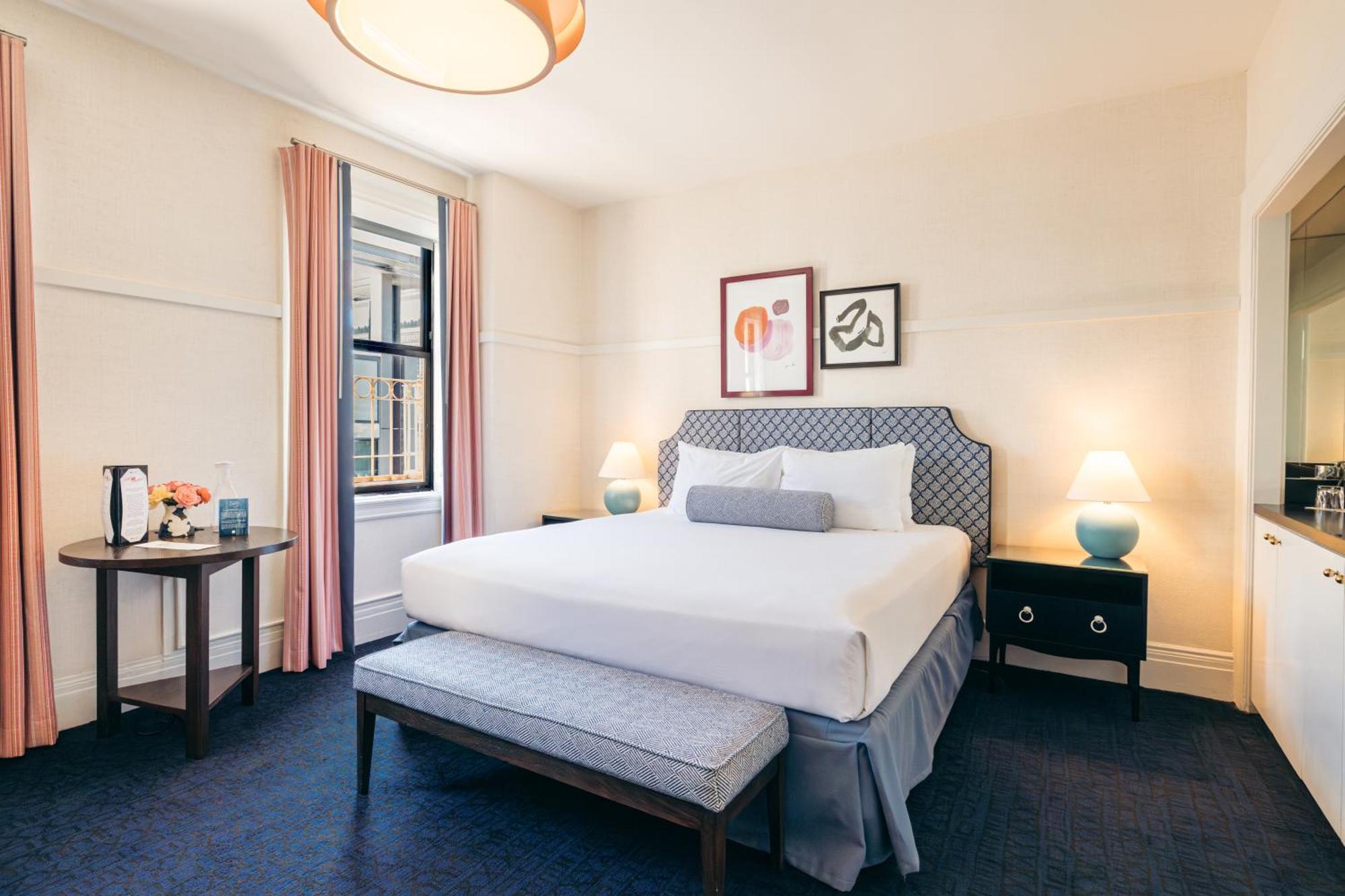Premium King Room