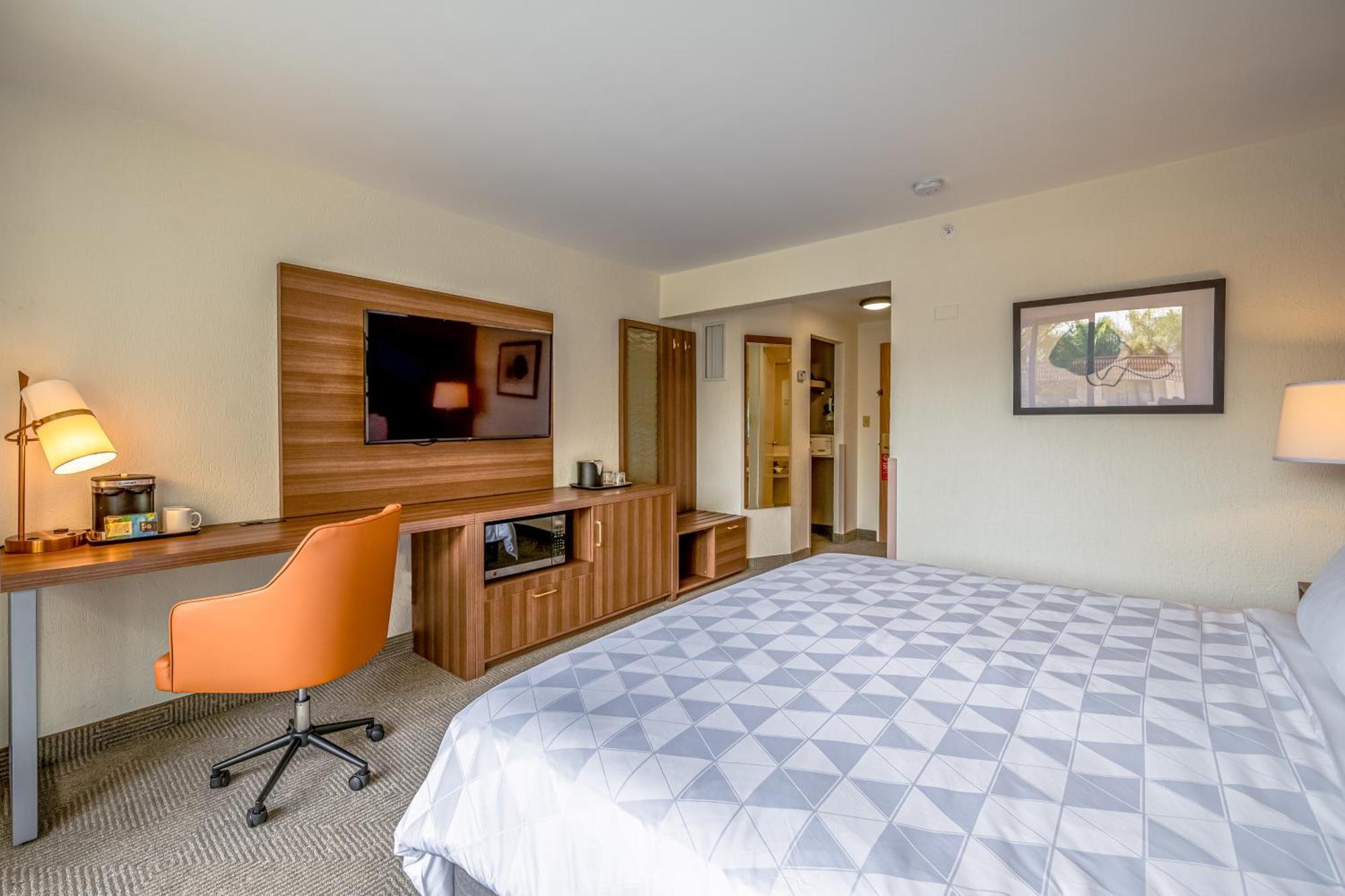 Standard Room,1612985438:JPEG