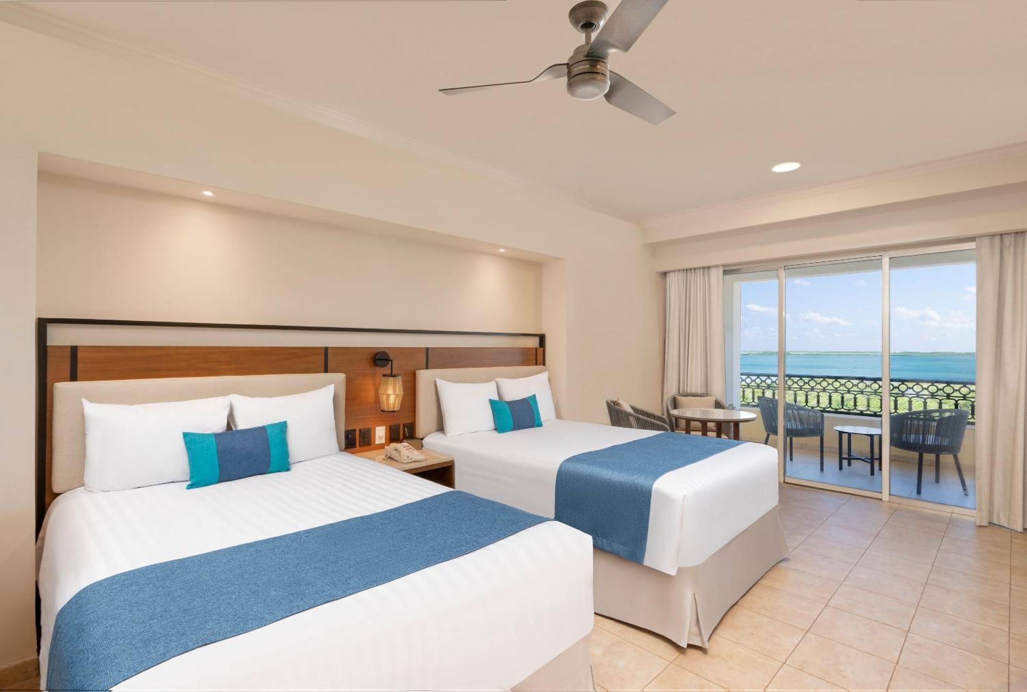 Deluxe Room Lagoon View