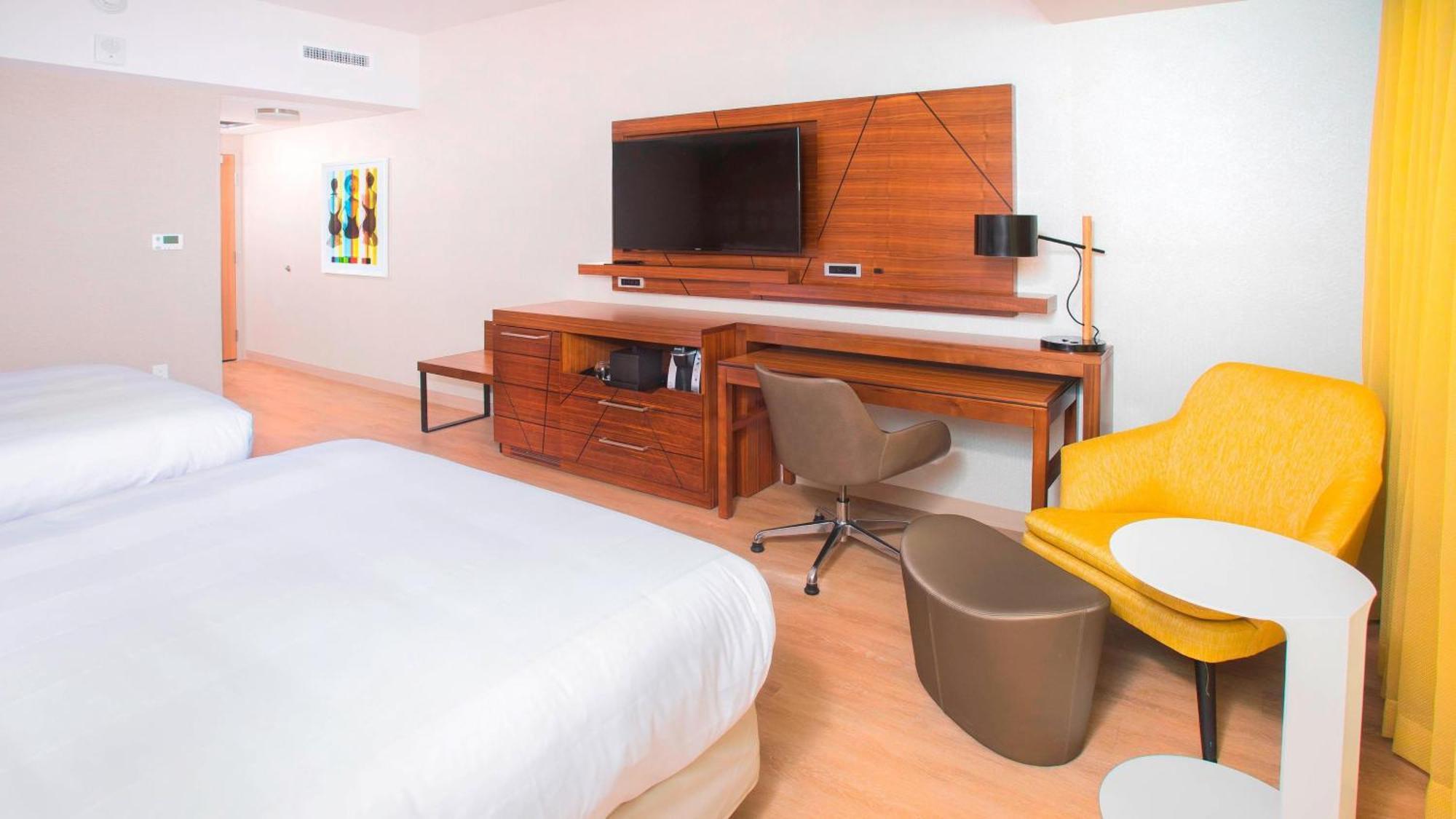 Queen Room with Two Queen Beds - Hearing Accessible,1643188475:JPEG