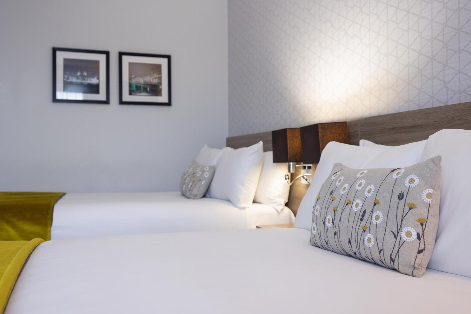 Standard Double Room with Waterfront View,1618270307:JPEG