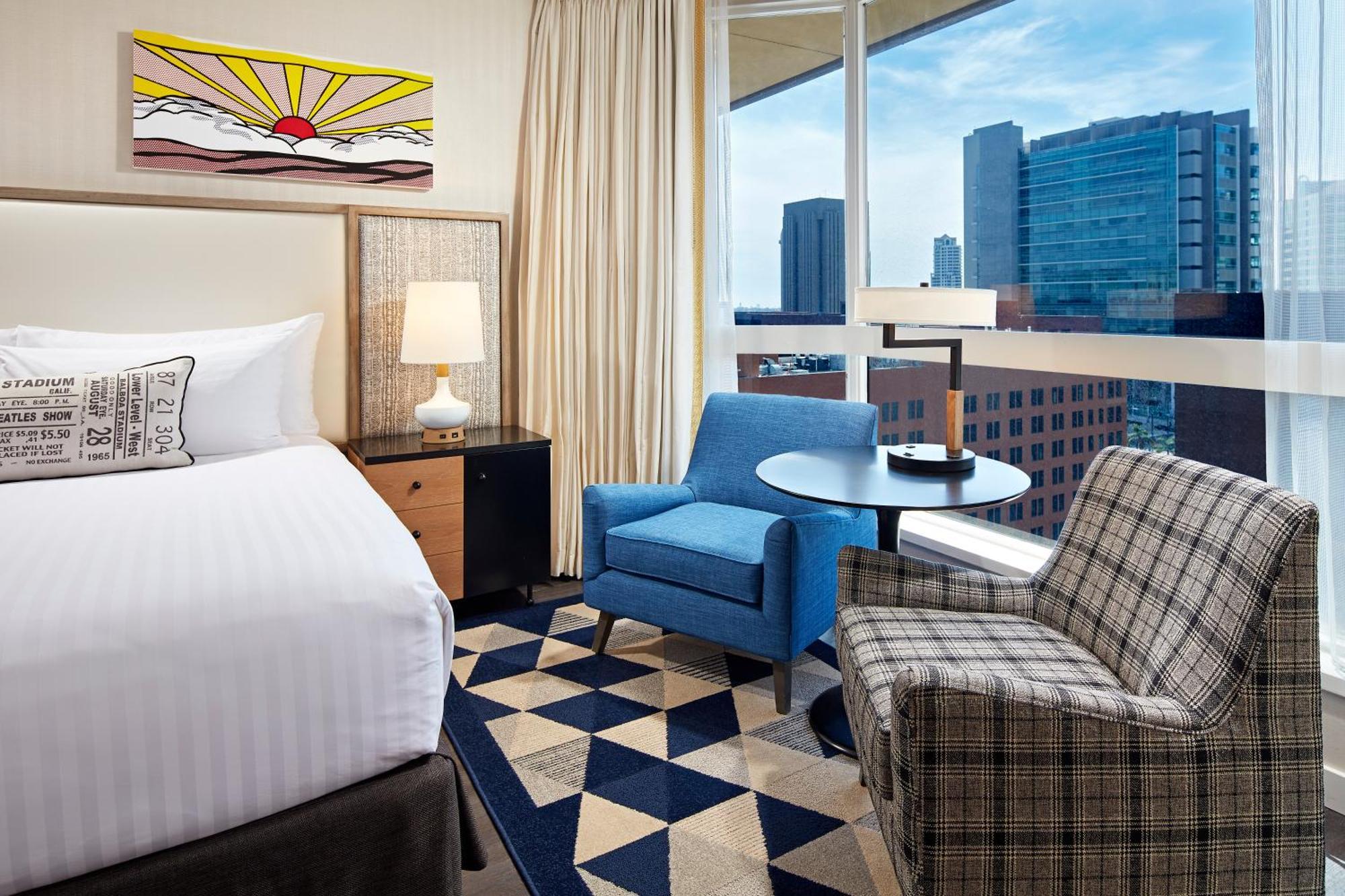 Fab King Room