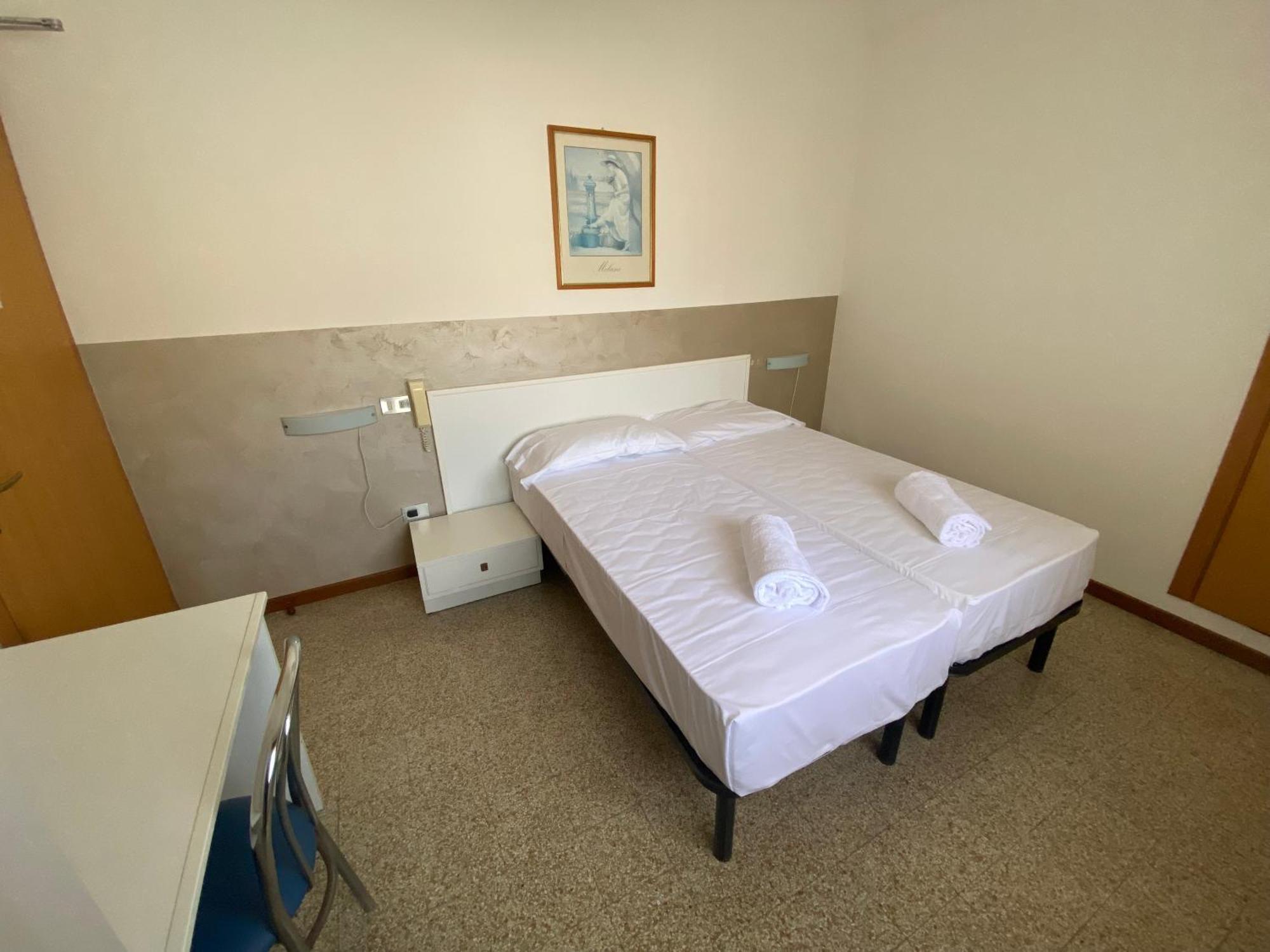 Economy Twin Room