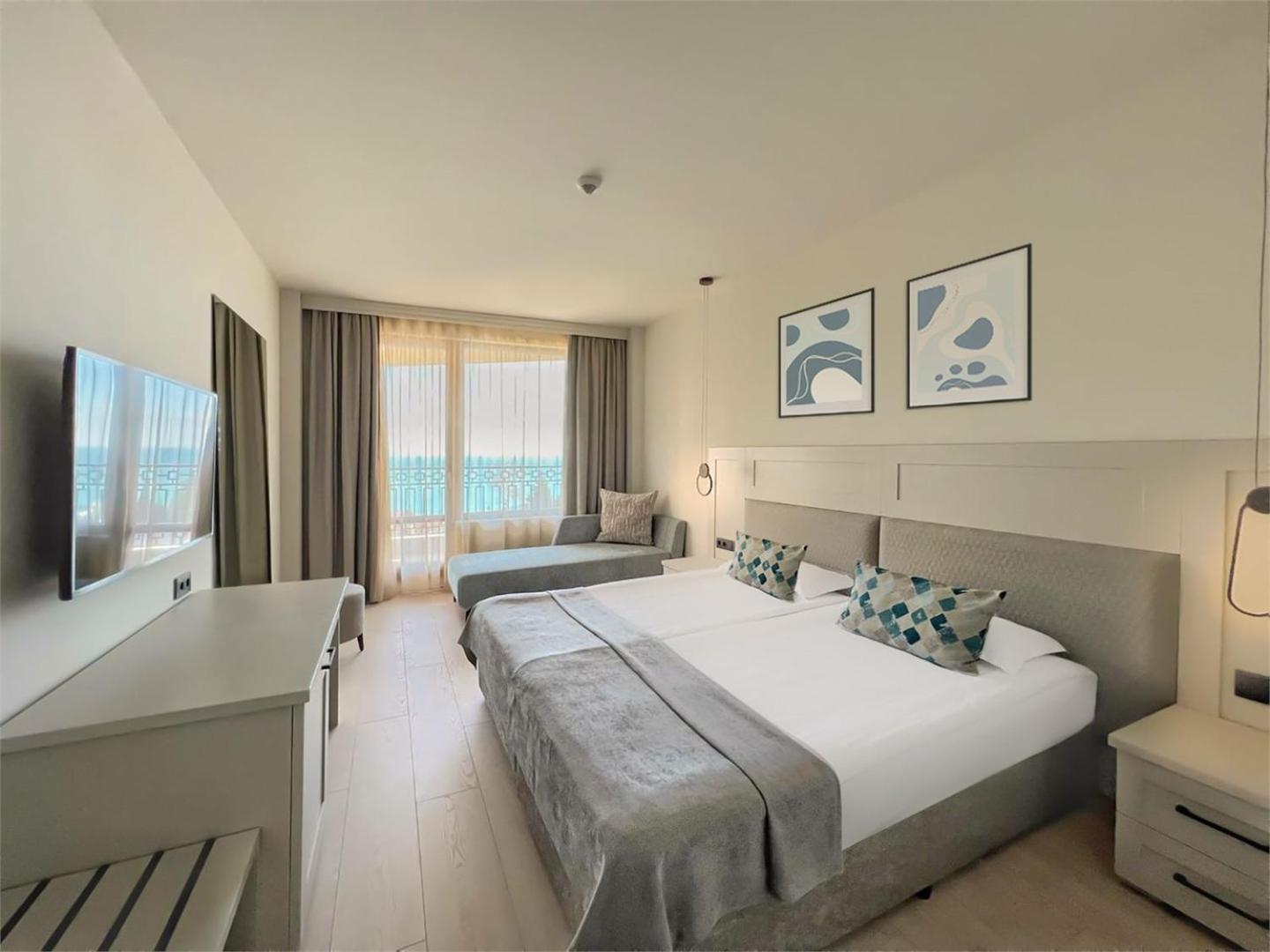 Double Side Sea View Room unlimited access to Calma SPA Center