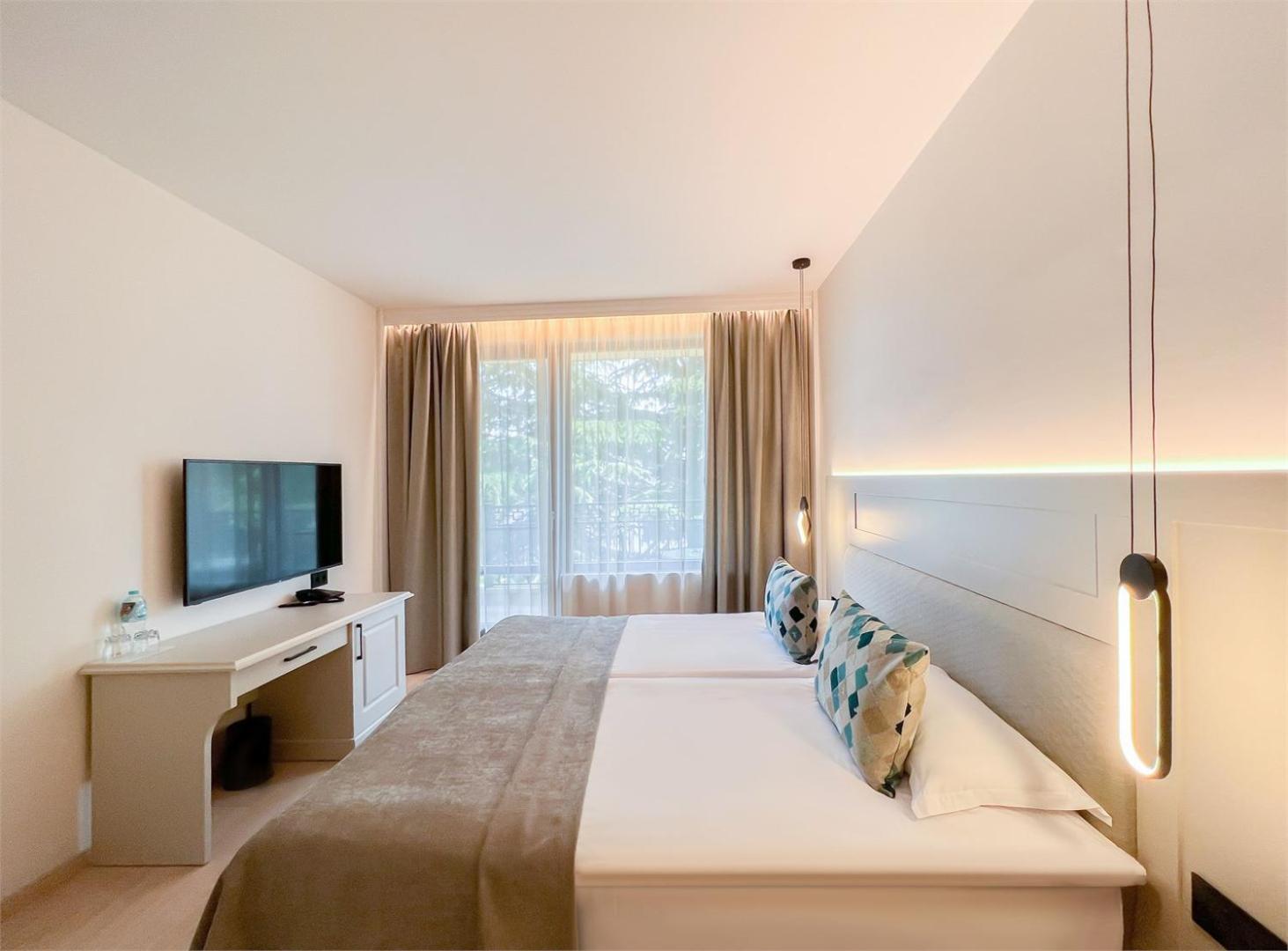 Double Standard Room unlimited access to Calma SPA Center