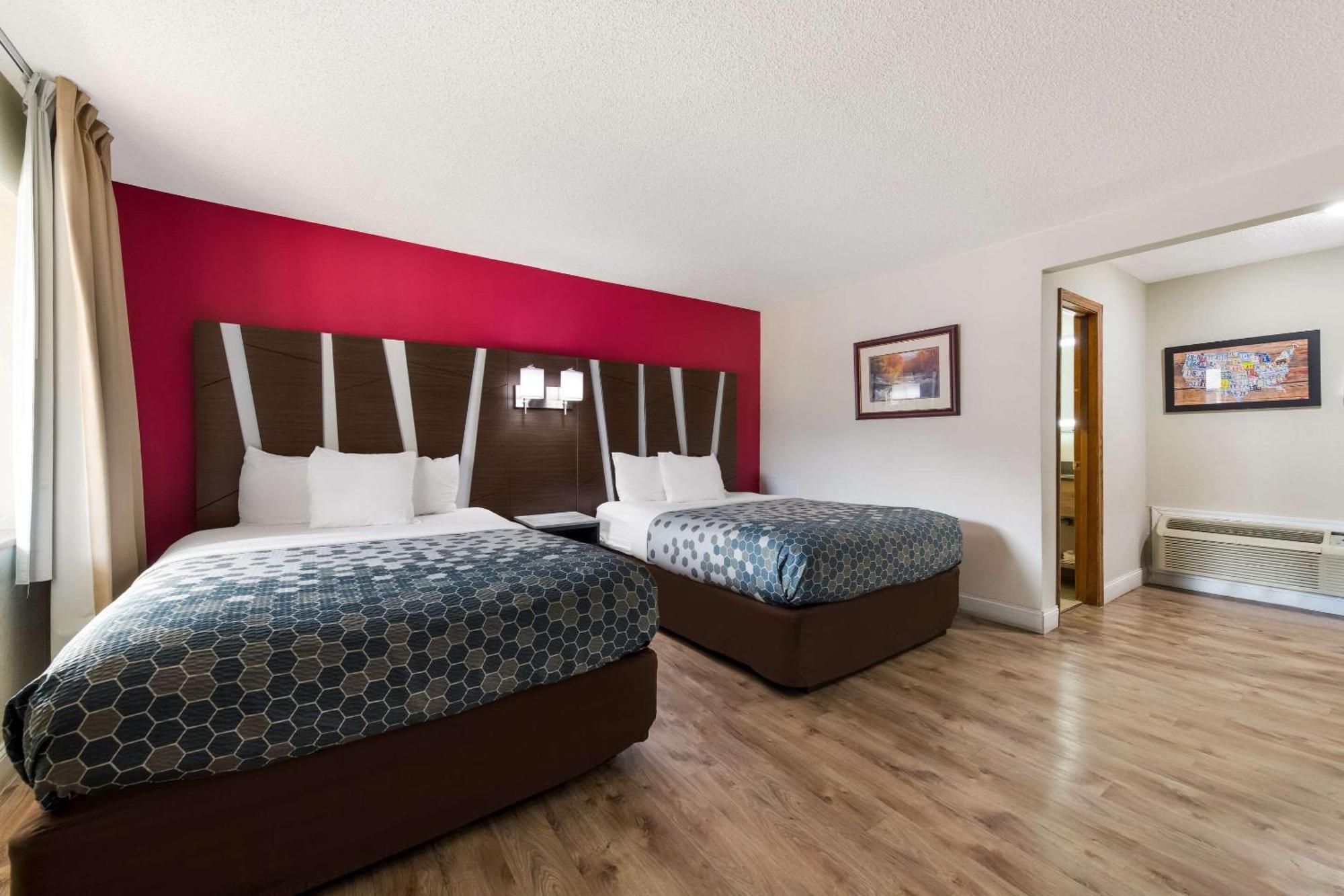 Queen Room Two Queen Beds Non-Smoking