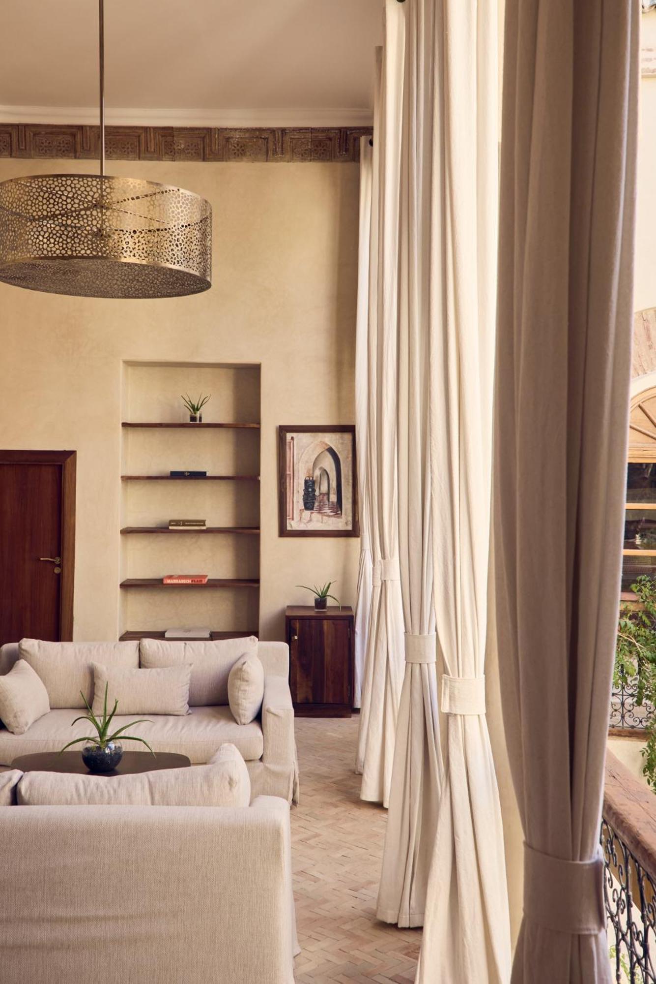 Nobu Riad