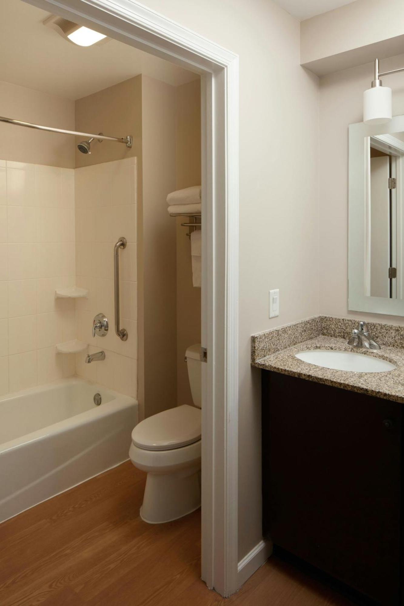 2 Bedroom Suite
