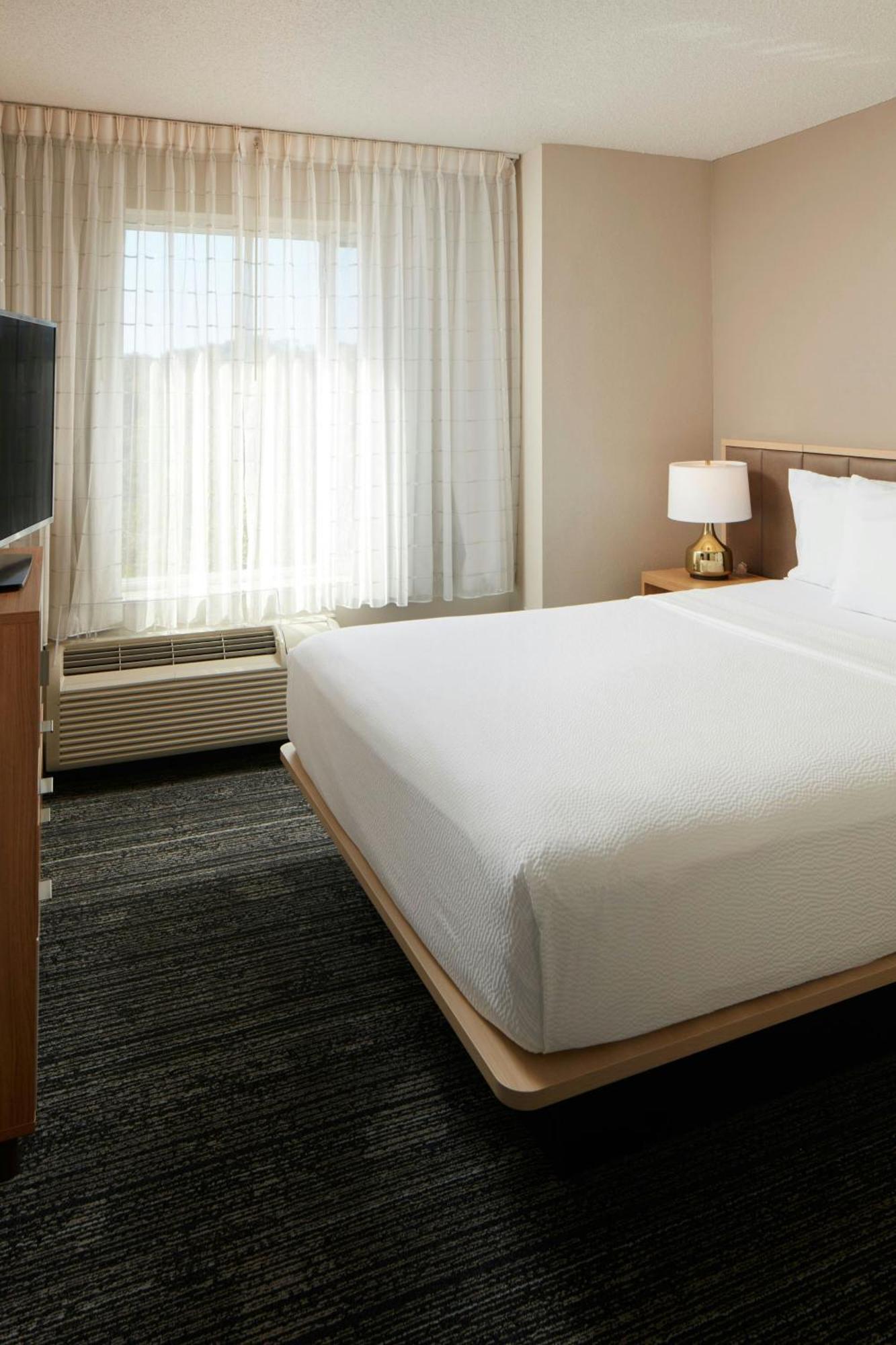 2 Bedroom Suite