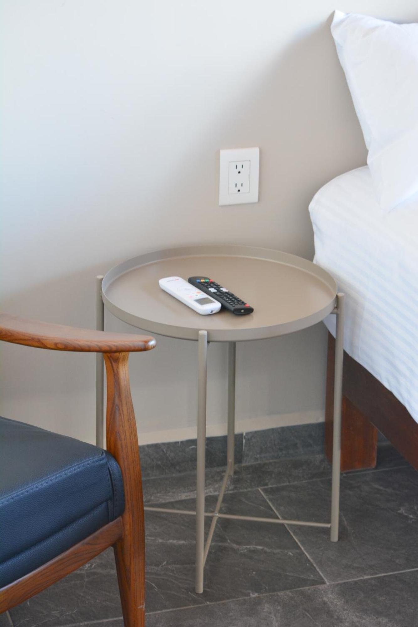 Suite,1634439792:JPEG