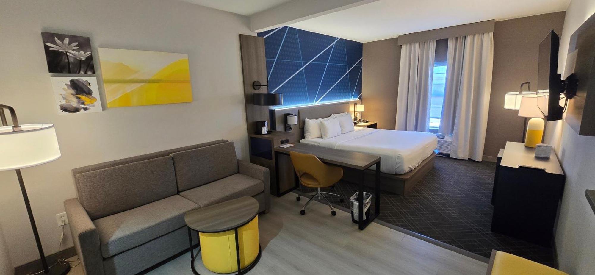 King Suite - Disability Access/Non-Smoking,1636756281:JPEG