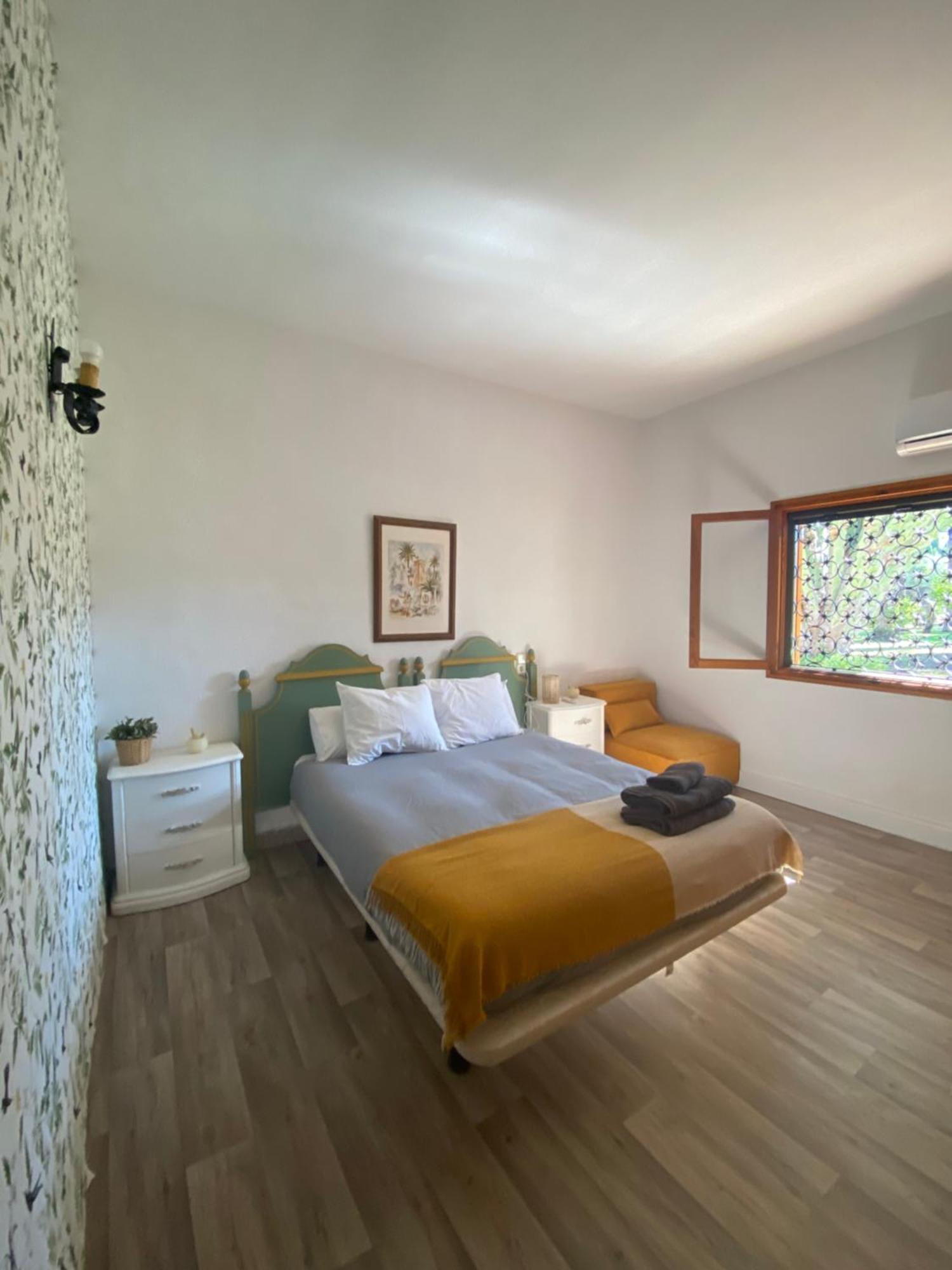 Double Room with Private Bathroom Outside,1638438252:JPEG