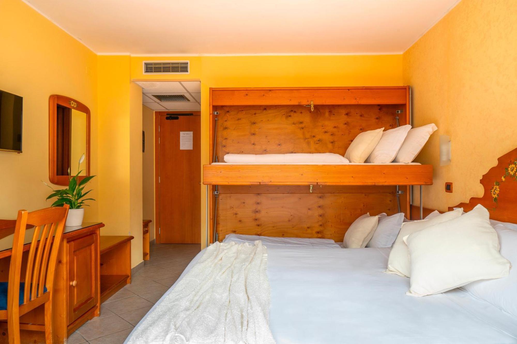 Quadruple Room with Balcony,1638493545:JPEG